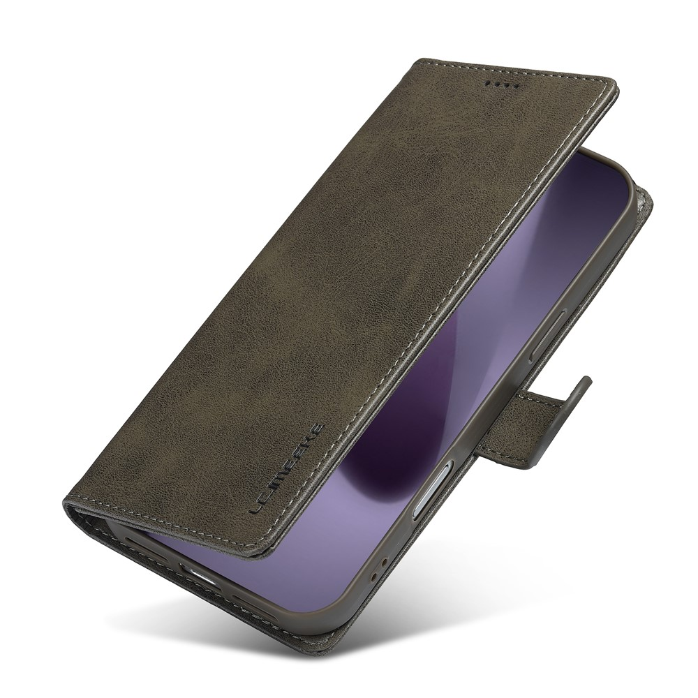 Un <lt/>/0<gt/>phone <lt/>/0<gt/>cuir marr<lt/>/0?