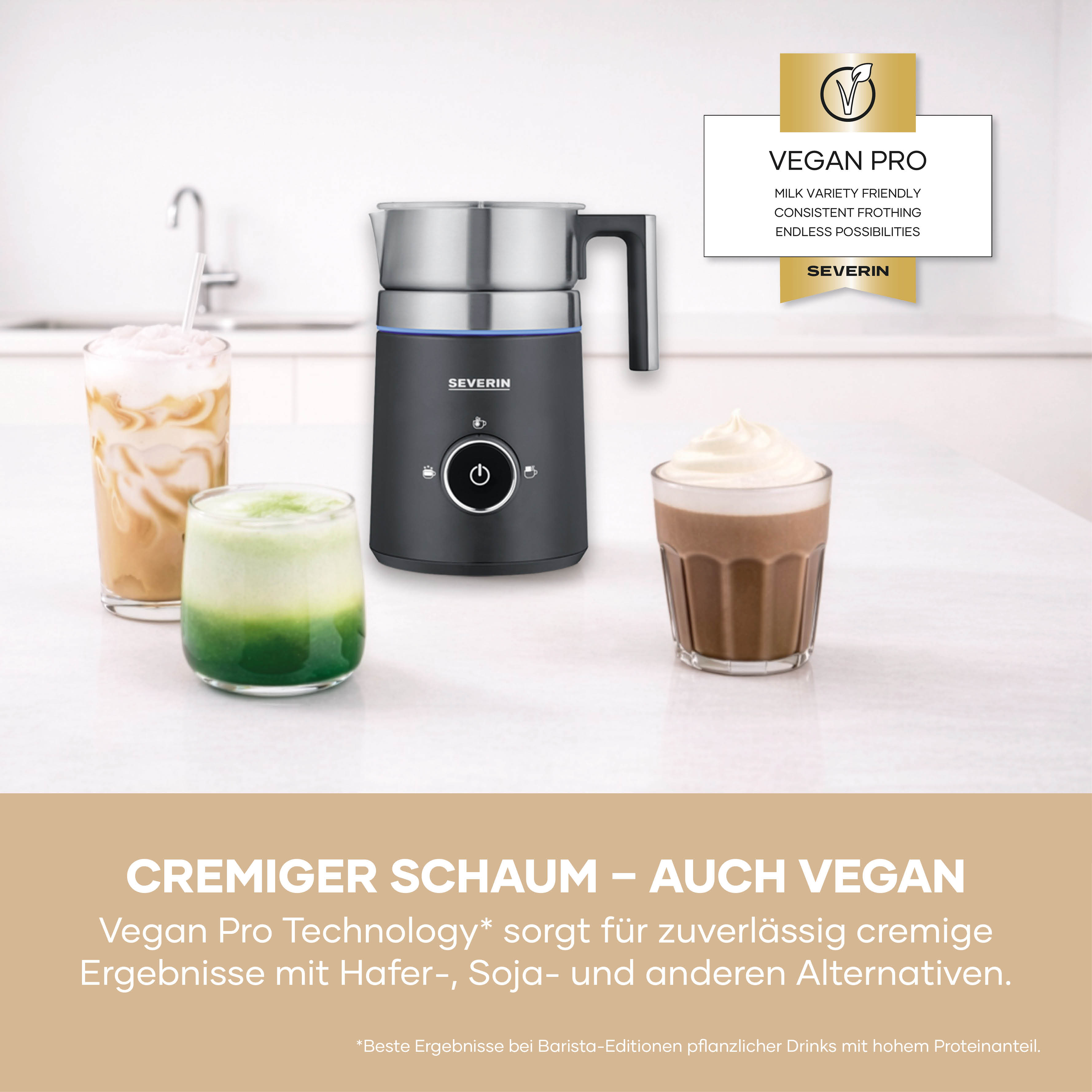 Czarny spieniacz do mleka Severin z trzema napojami i tekstem.