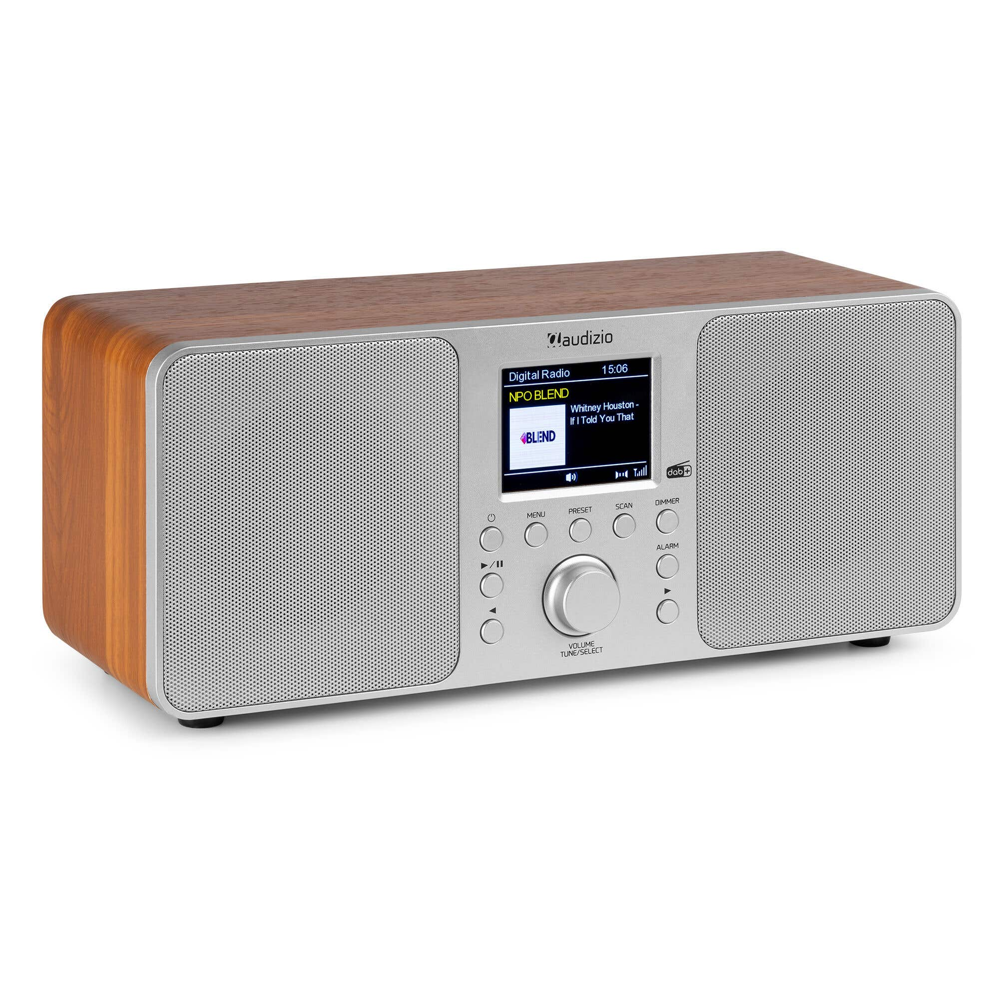 Ein Holzgehäuse-Digitalradio mit silberner Front, Lautsprechern und einem Bildschirm.