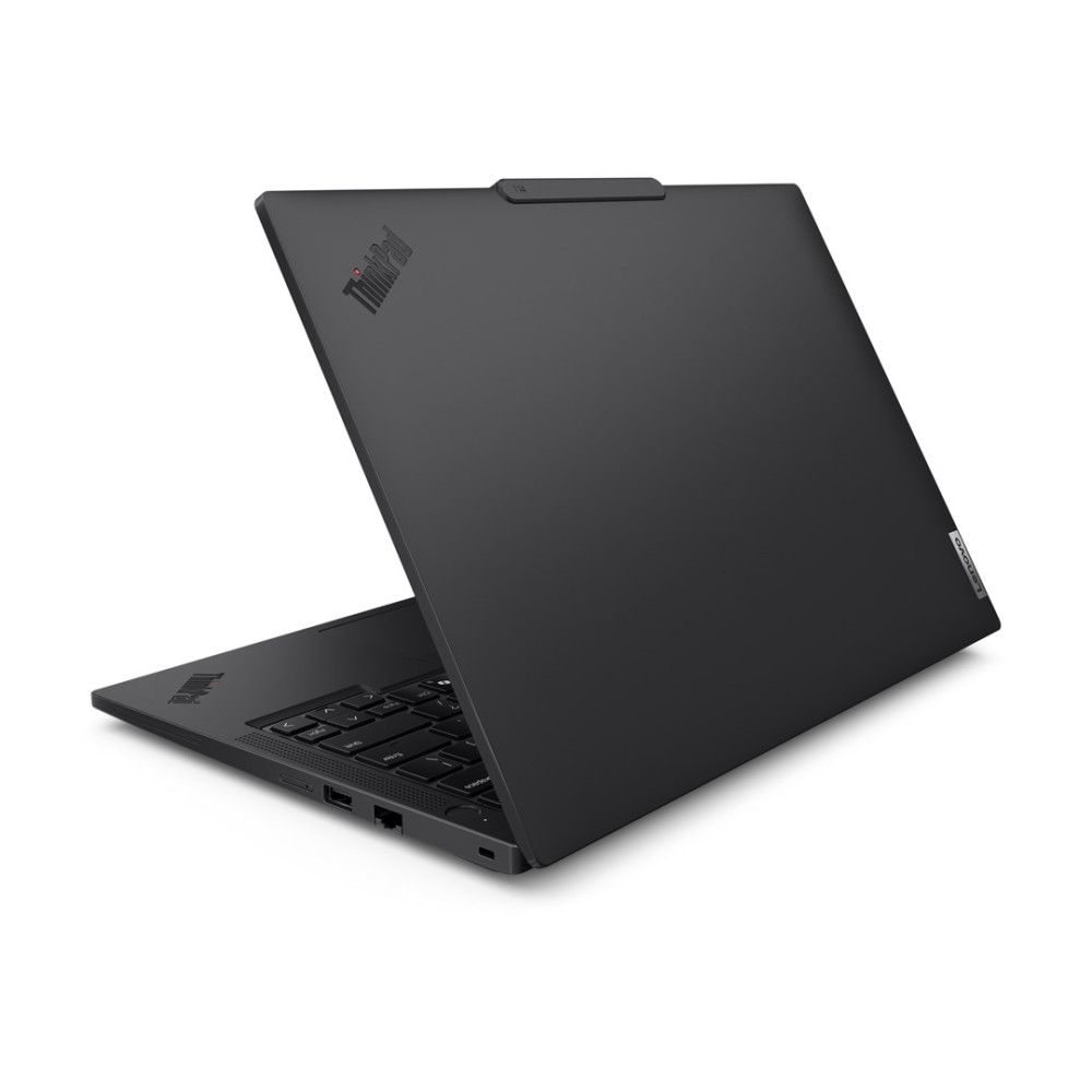 Czarny laptop z otwartą pokrywą, widoczna klawiatura i logo "ThinkPad".