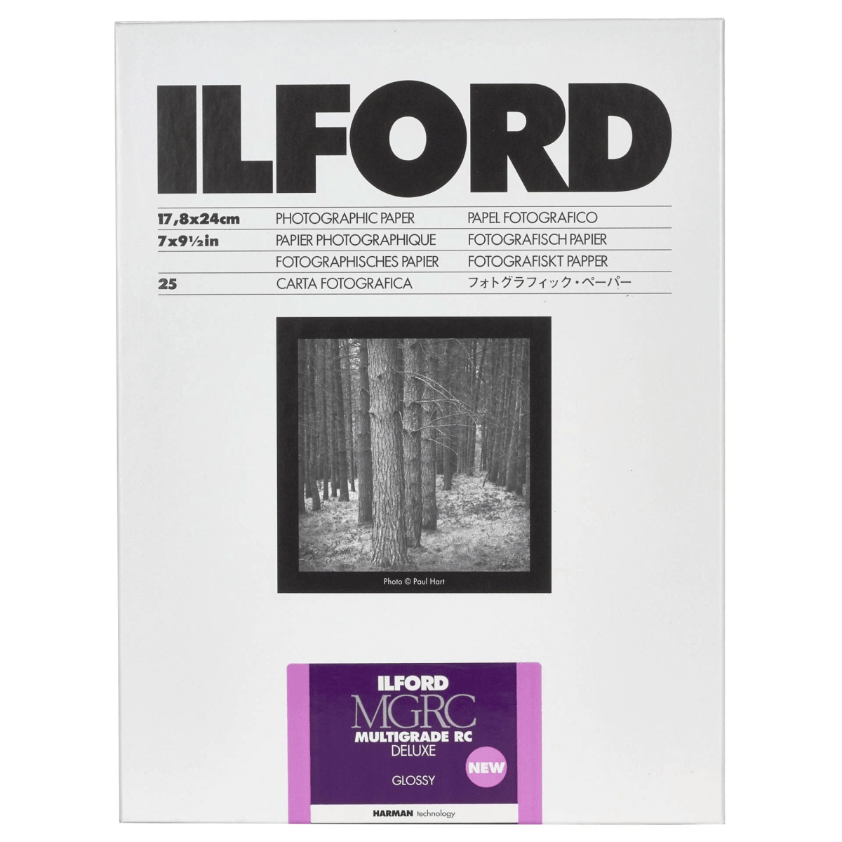 Paquete de papel fotográfico Ilford con foto de bosque y detalles del producto.