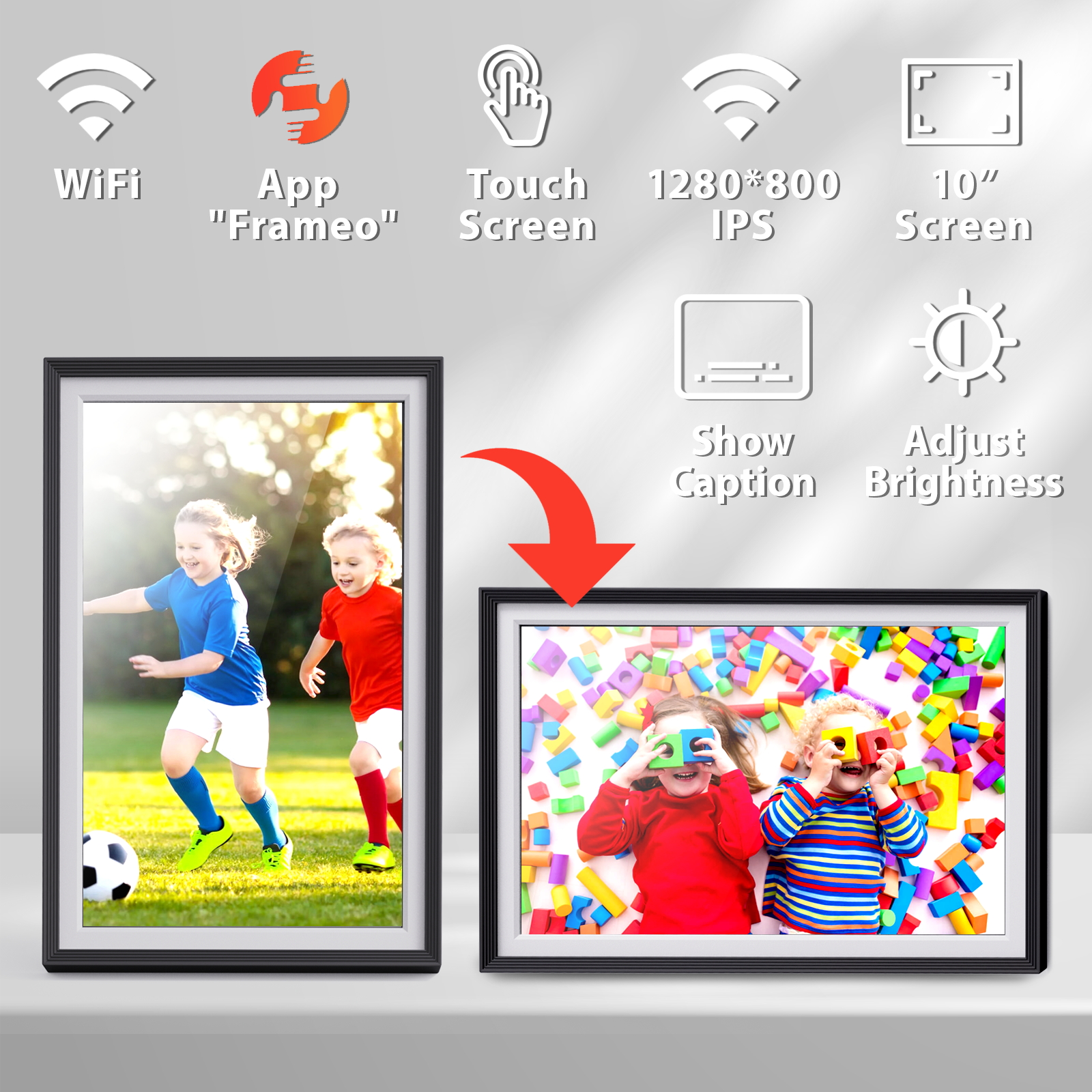 Zwei gerahmte Bilder: Kinder spielen Fußball und Kinder mit bunten Blöcken.