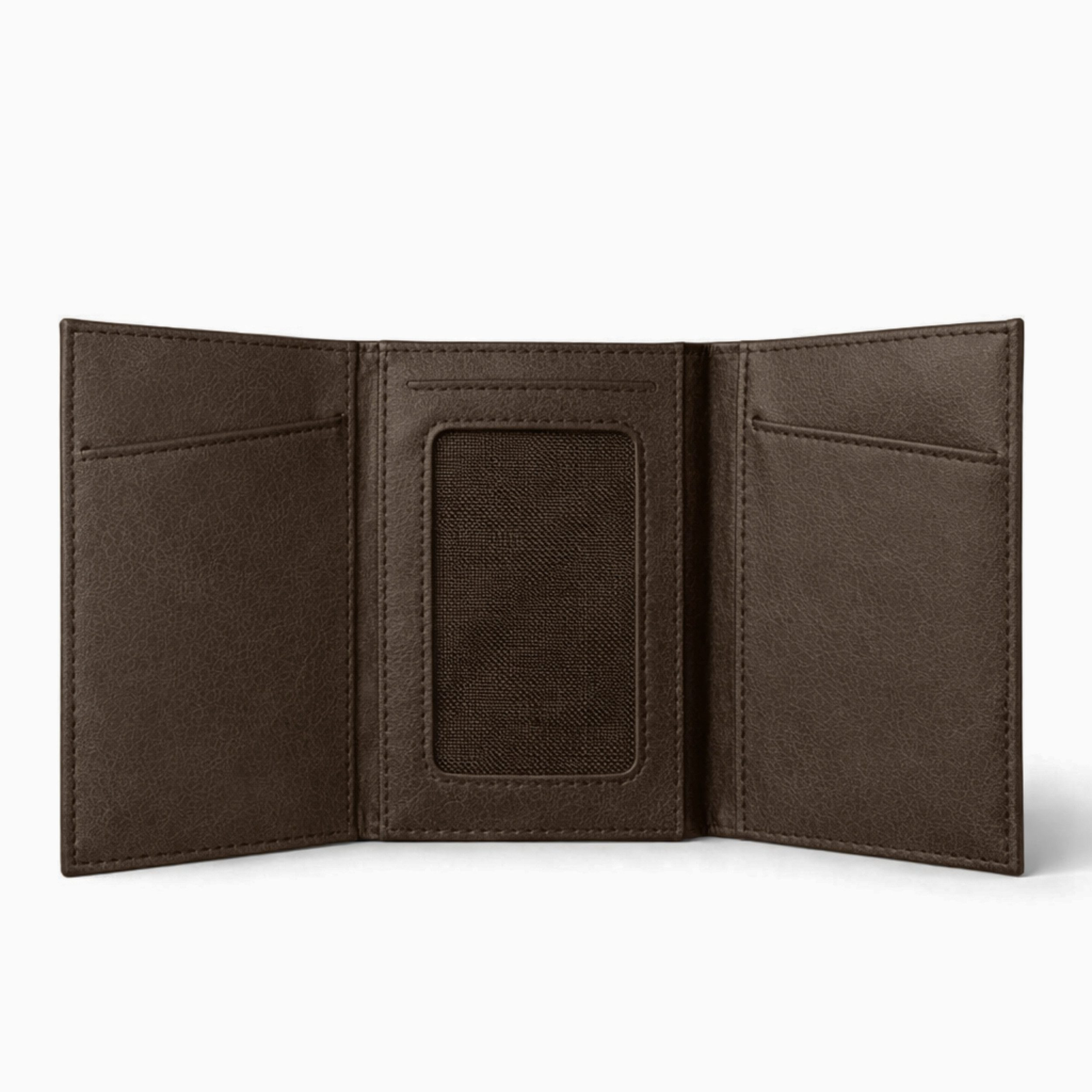 Braune Leder-Brieftasche, offen mit Fächern und Sichtfenster.