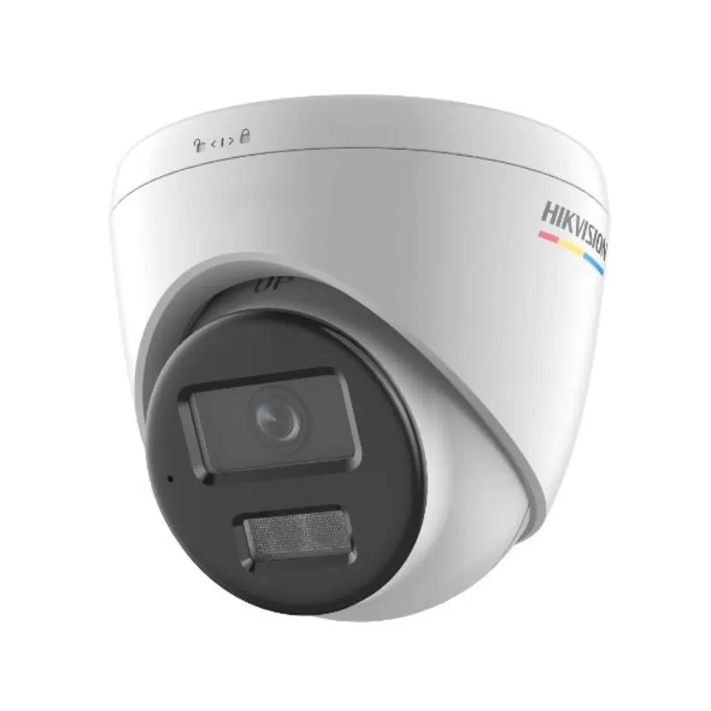 Siyah lensli ve göstergeli beyaz bir Hikvision güvenlik kamerası.