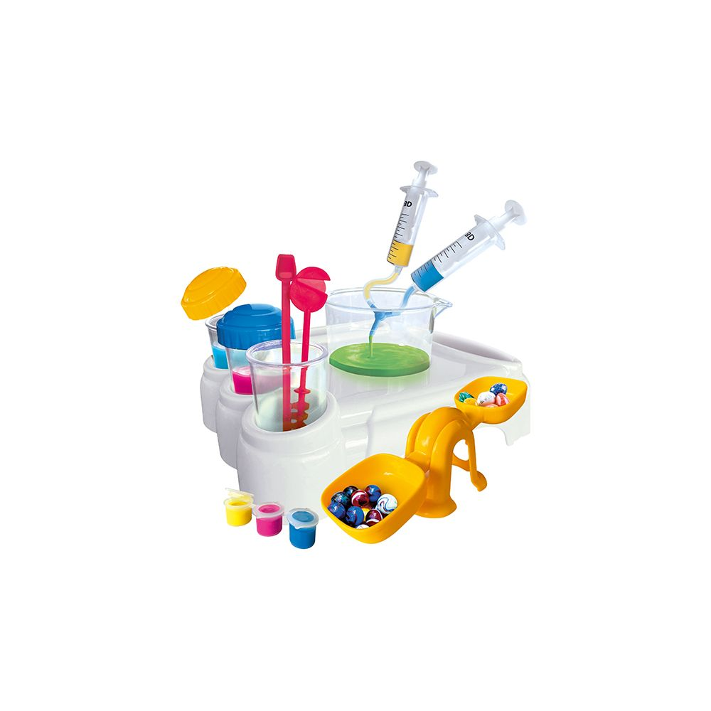 Ein Labor-Spielzeug mit Bechergläsern, Spritzen, Waage und bunten Kugeln.