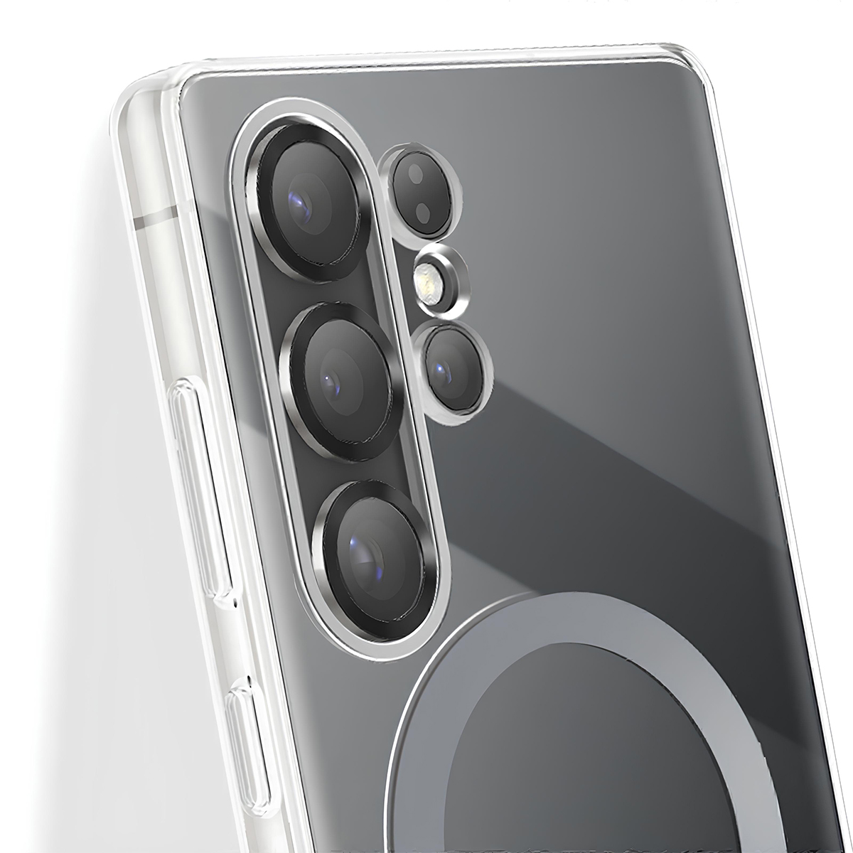 Primer plano de una funda de teléfono transparente que muestra un módulo de cámara con varias lentes.