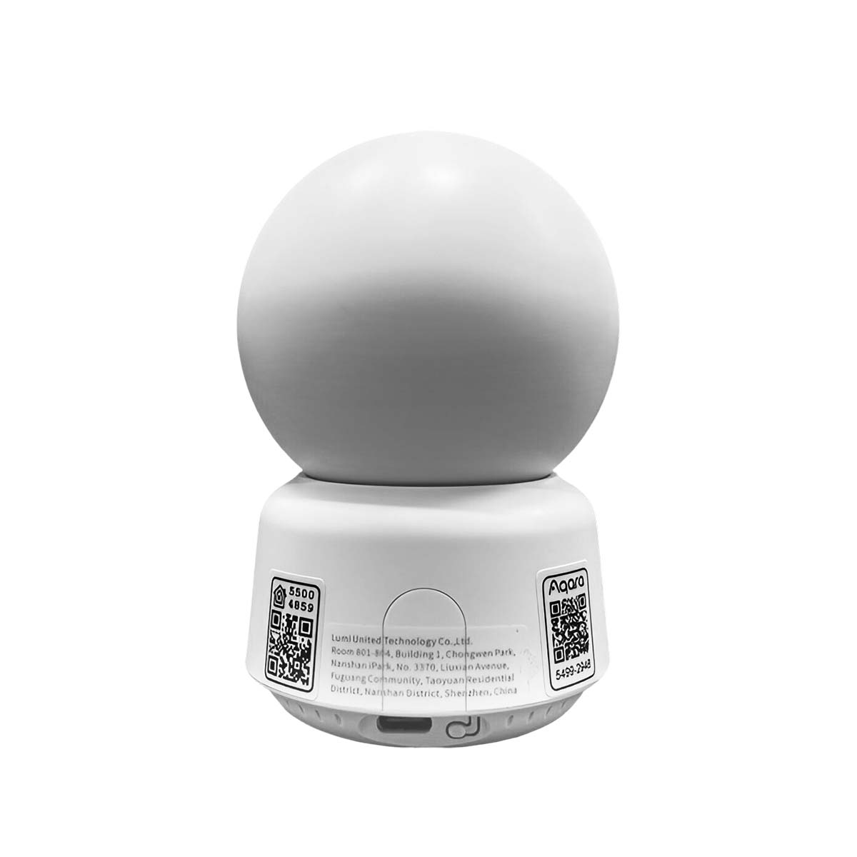 Een wit, bolvormig object staat op een witte basis met QR-codes en tekst.