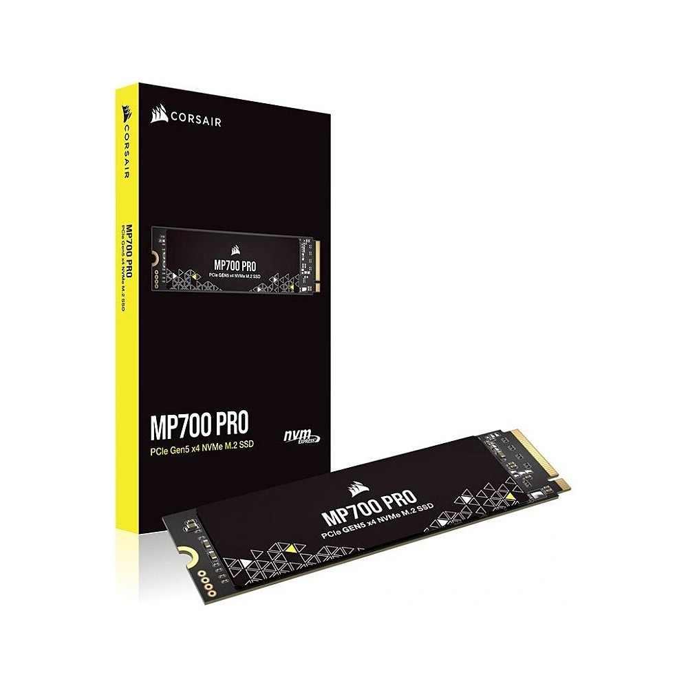 Dysk SSD Corsair MP700 PRO i jego opakowanie na białym tle.