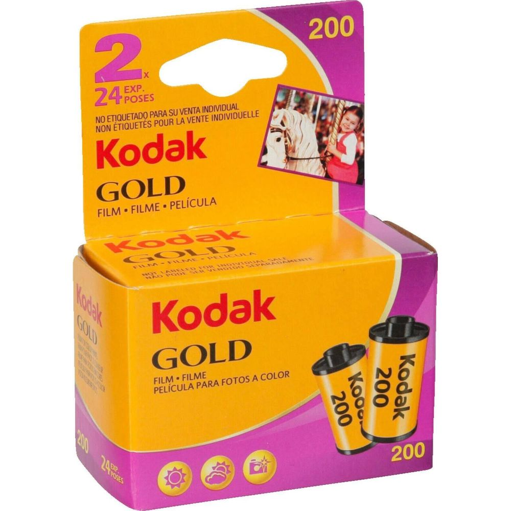 Caja de película Kodak Gold 200. Se ven dos rollos de película.
