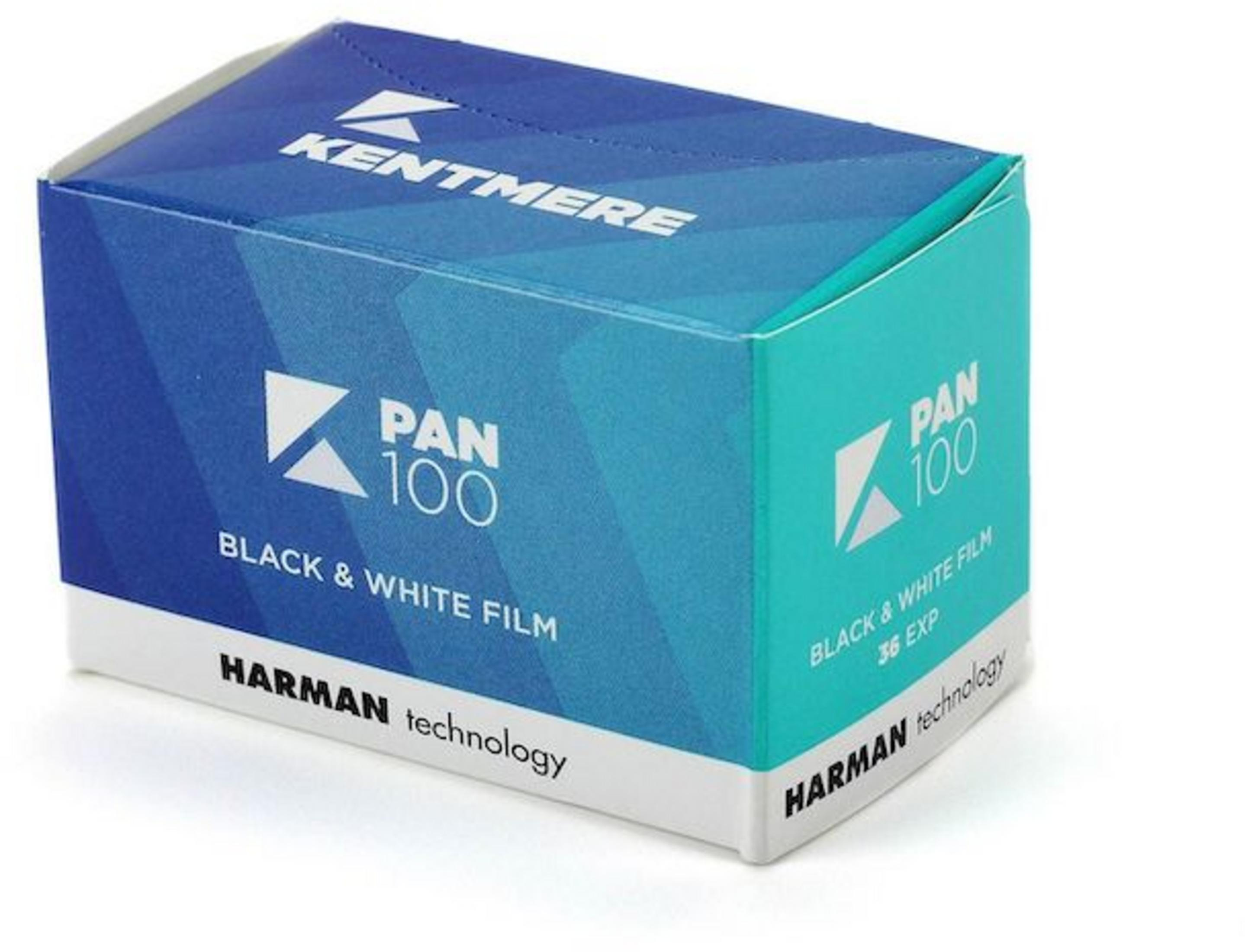 Una caja de película blanco y negro Kentmere Pan 100, 36 exp, de Harman technology.