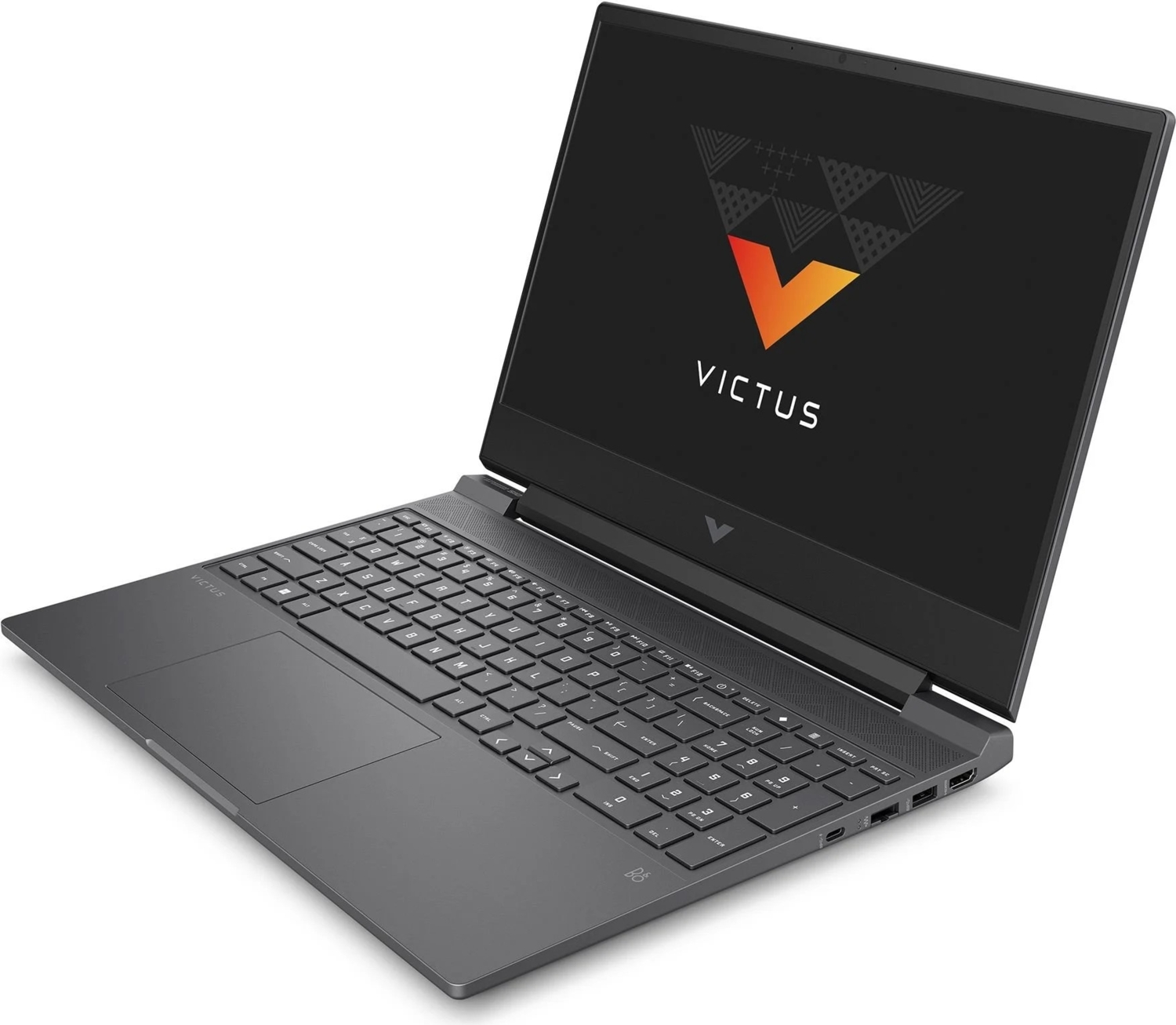 Açık gri HP Victus dizüstü bilgisayar, ışıklı klavye ve ekranda 'Victus' logosu.