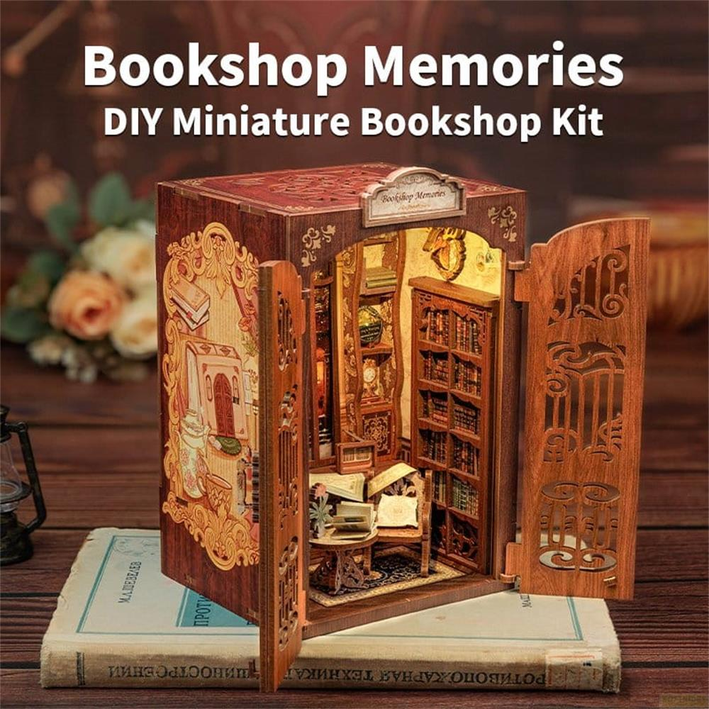 Miniatur-Buchladen-Bausatz mit detaillierten Bücherregalen, Möbeln und Dekorationen.