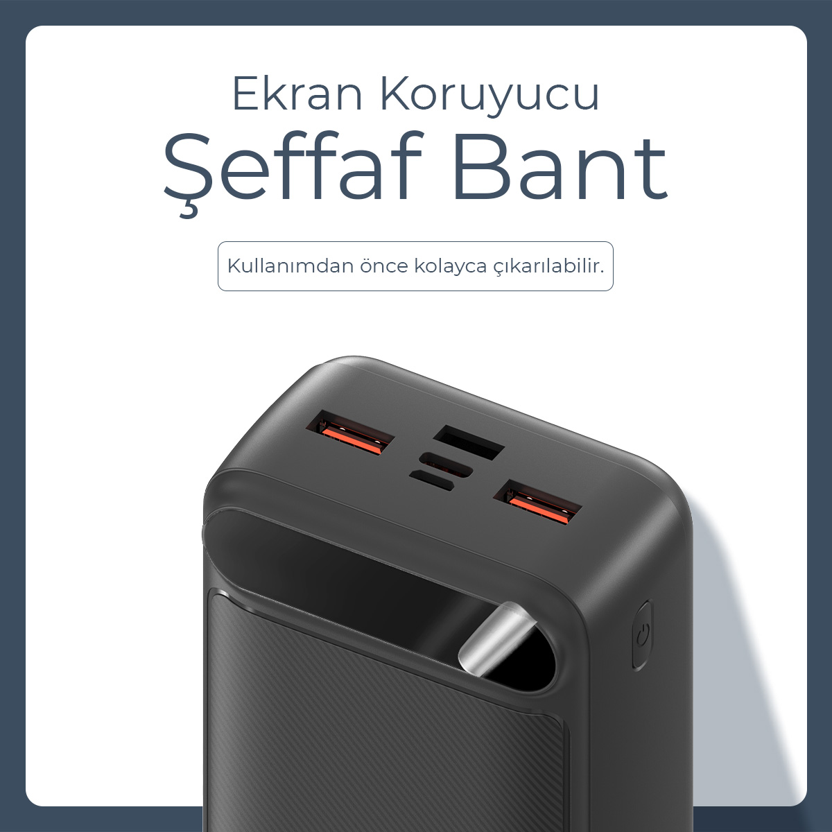 Birden fazla USB bağlantı noktasına sahip siyah powerbank cihazı ve üzerinde yazı.