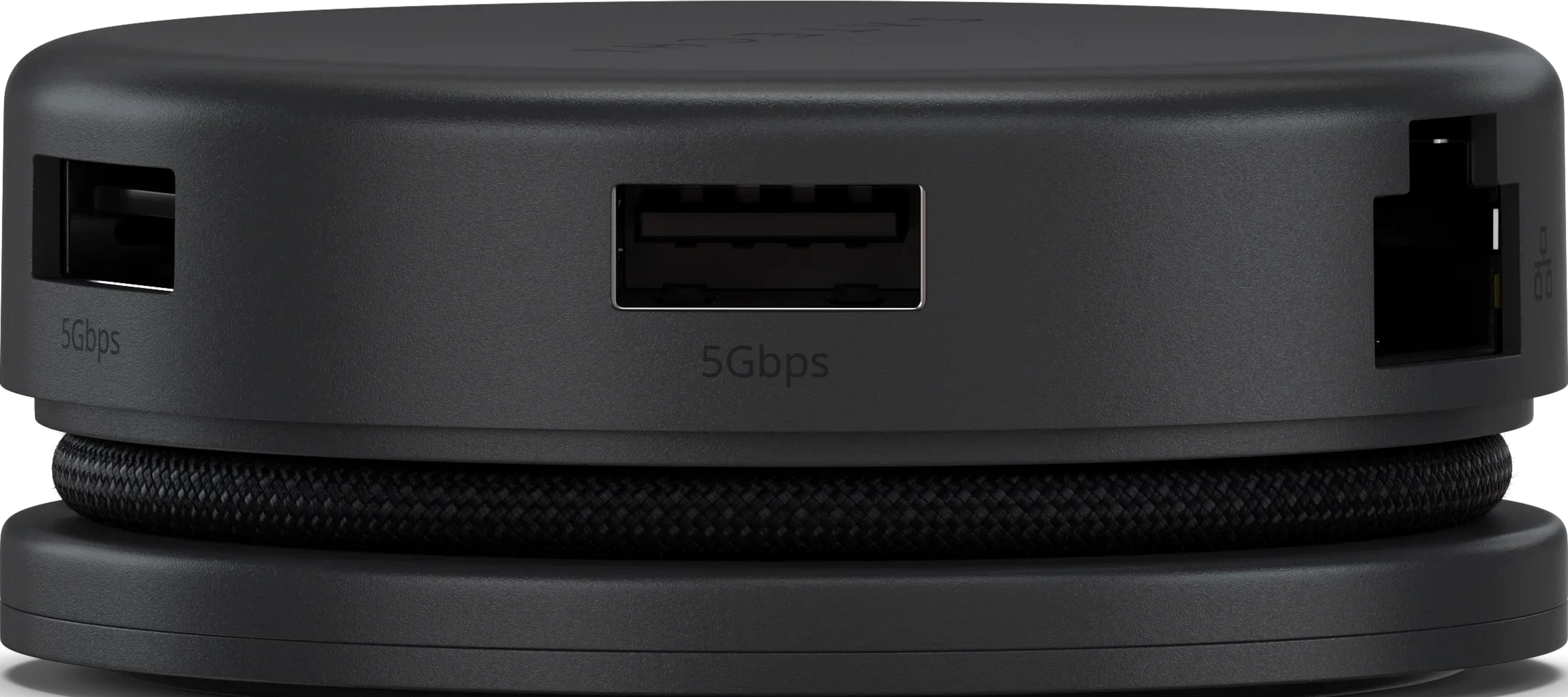 Schwarzer USB-C-Hub mit 2 USB-A-Anschlüssen und einem Ethernet-Anschluss.