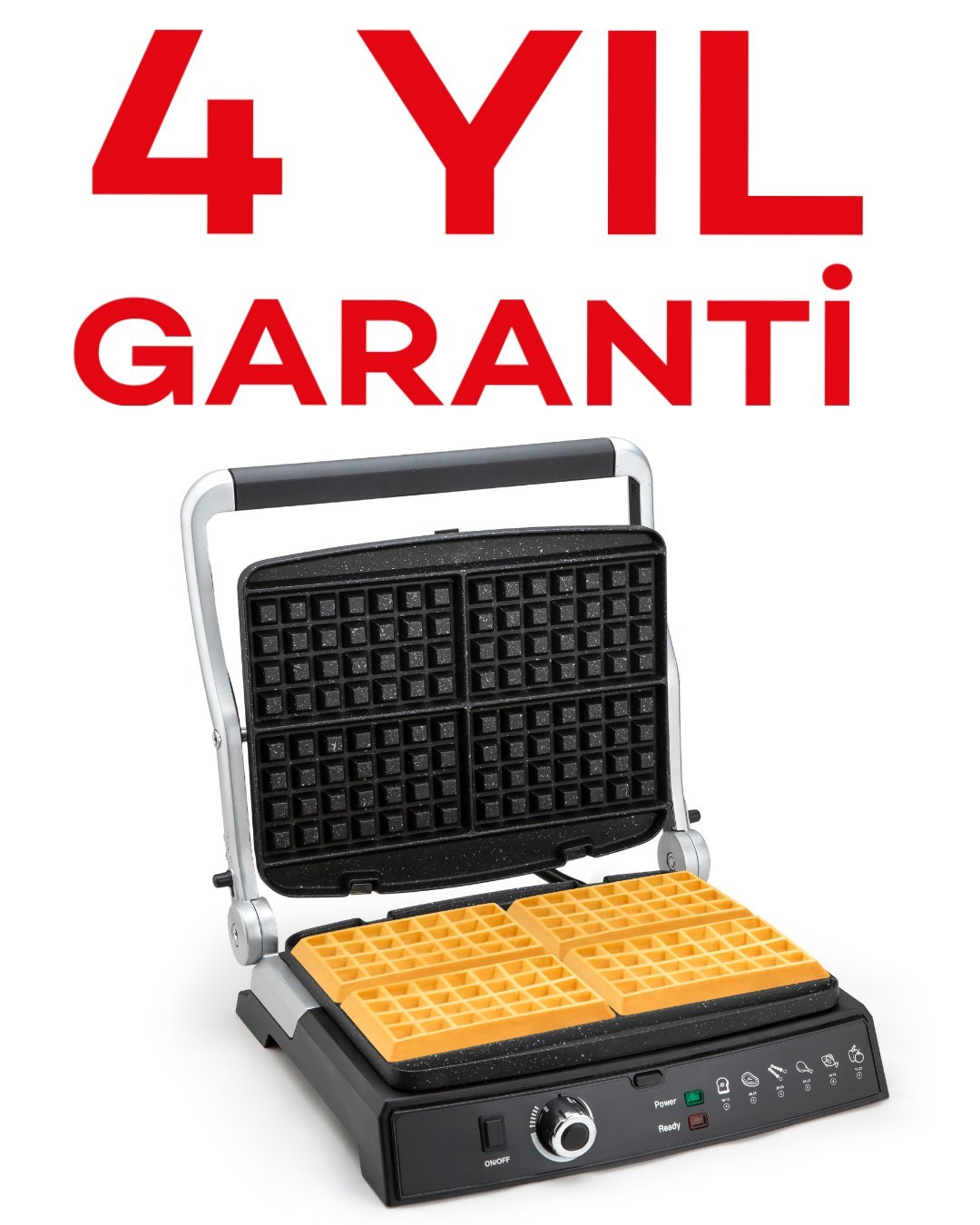 Dört altın rengi waffle'ın alt plakada olduğu açık bir waffle makinesi.
