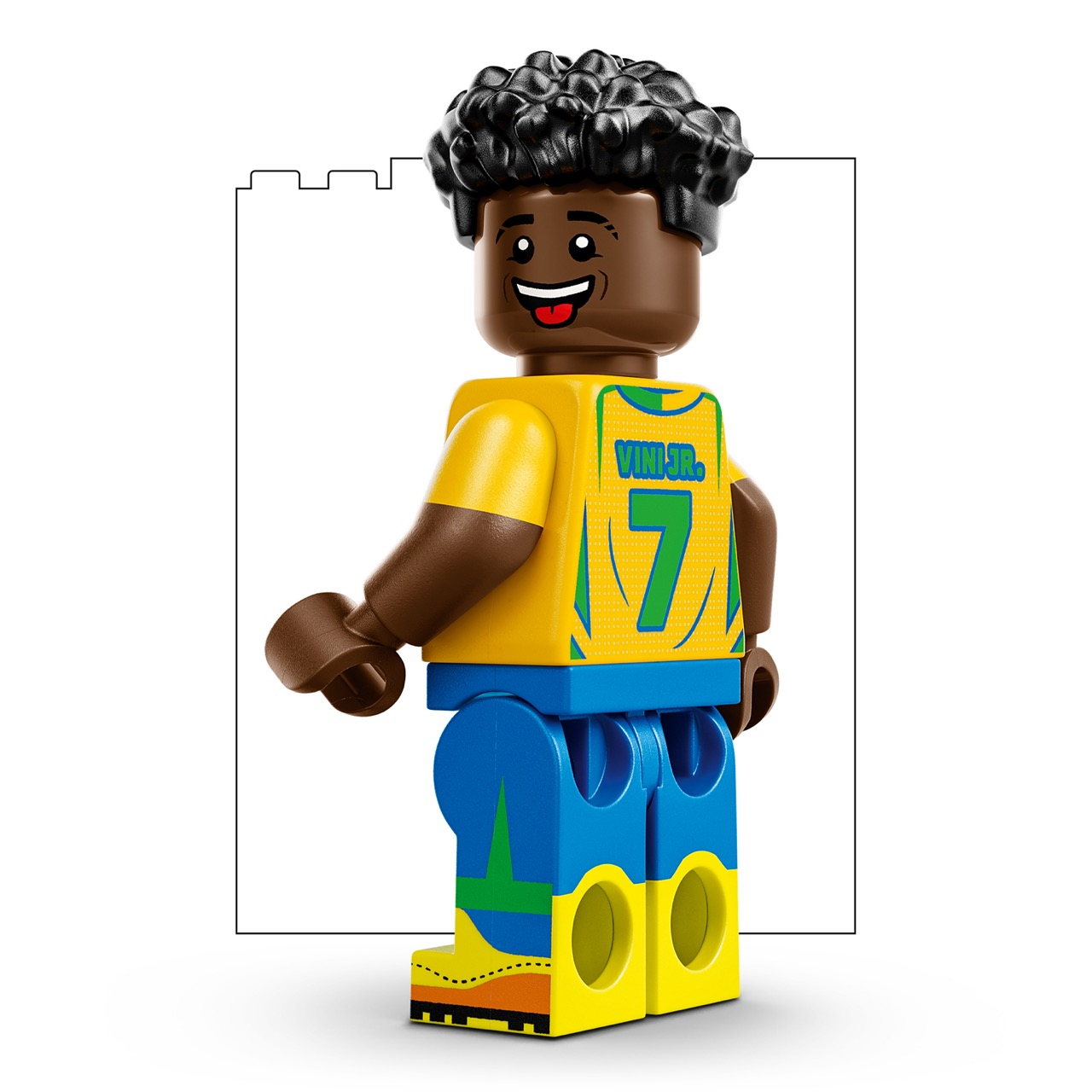 Piłkarz Lego w żółtej koszulce z numerem 7 i niebieskich spodenkach.