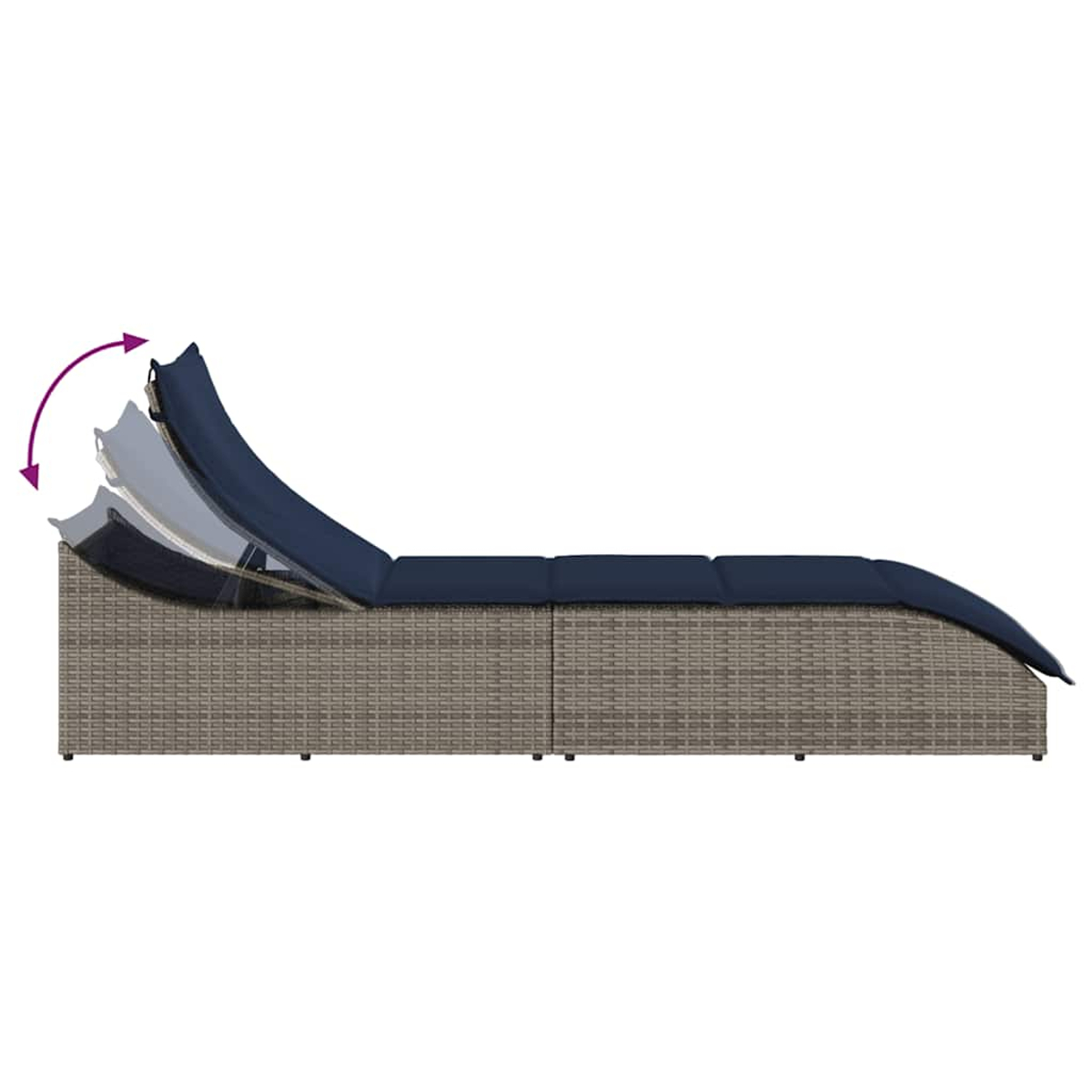 Lettino prendisole in rattan grigio con schienale regolabile e cuscino blu.