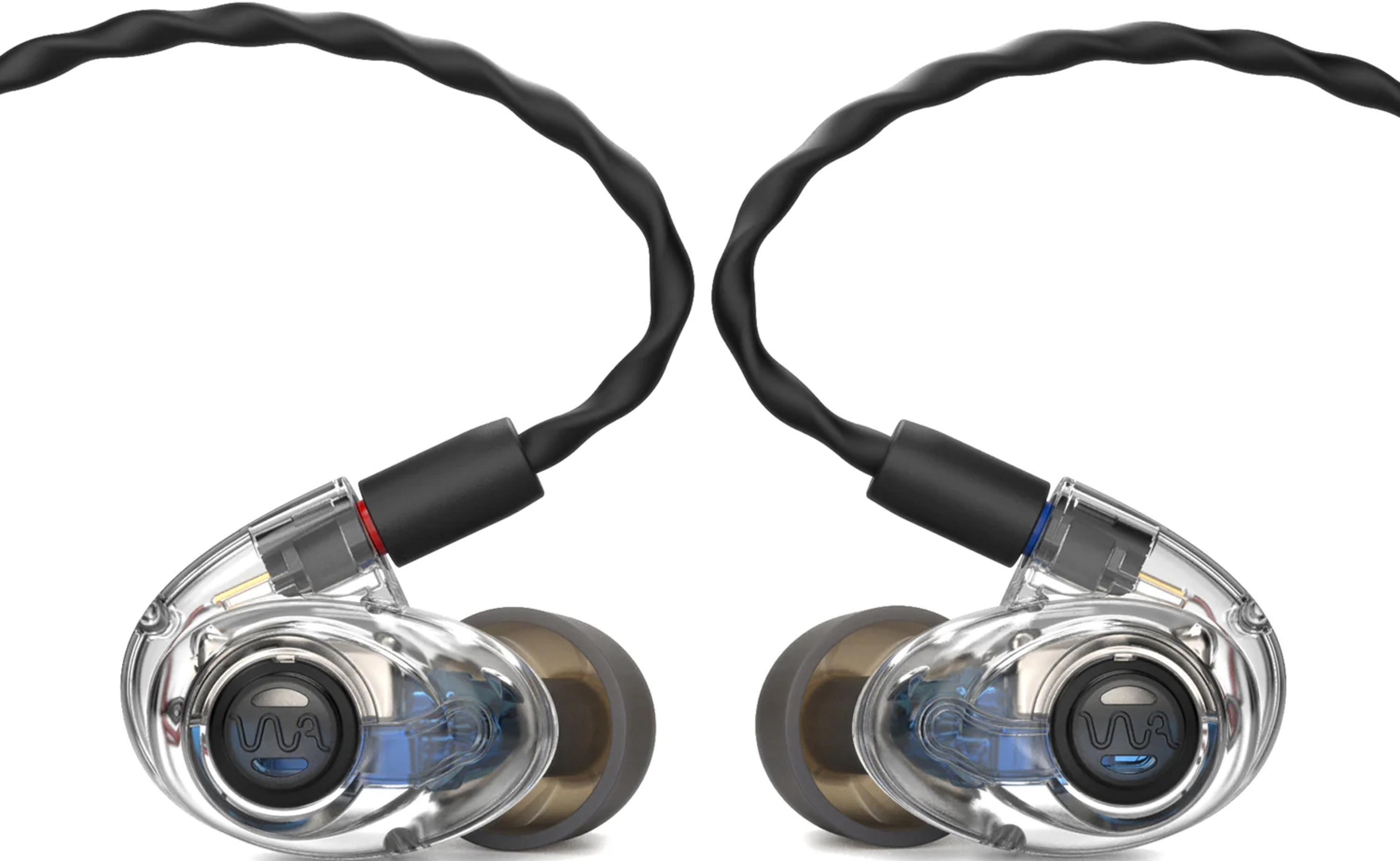 Zwei transparente In-Ear-Kopfhörer mit schwarzen Kabeln, die auf einem weißen Hintergrund zu sehen sind.