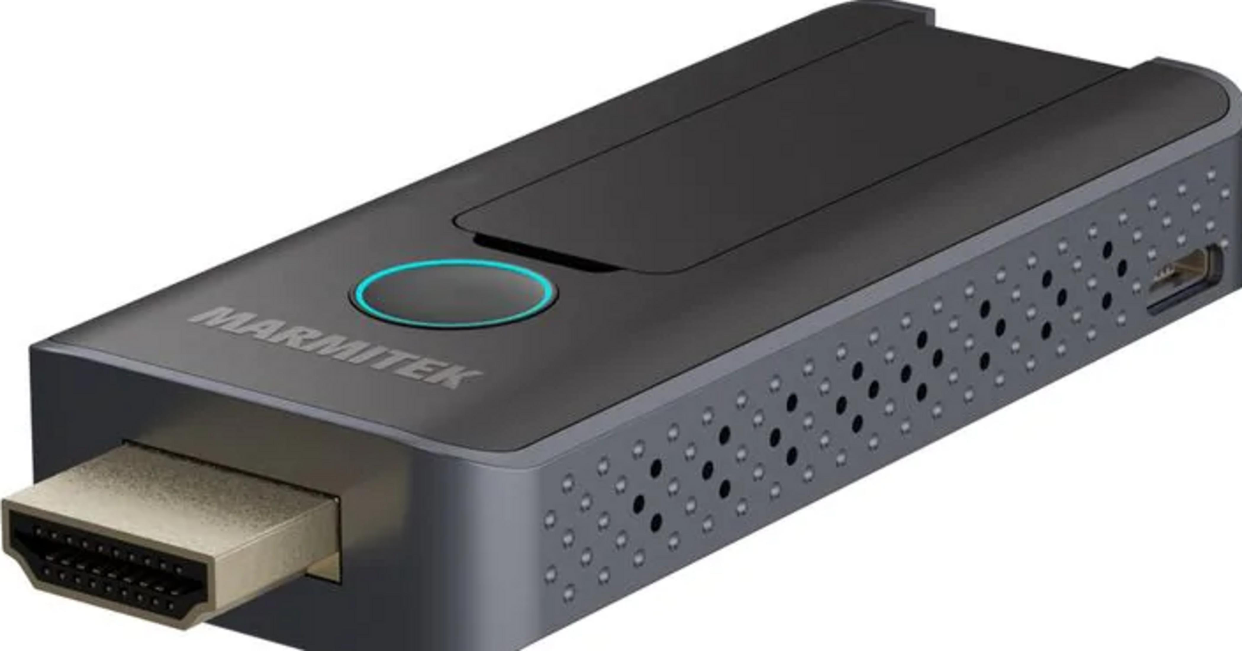 Un dongle HDMI Marmitek negro con un botón azul brillante.