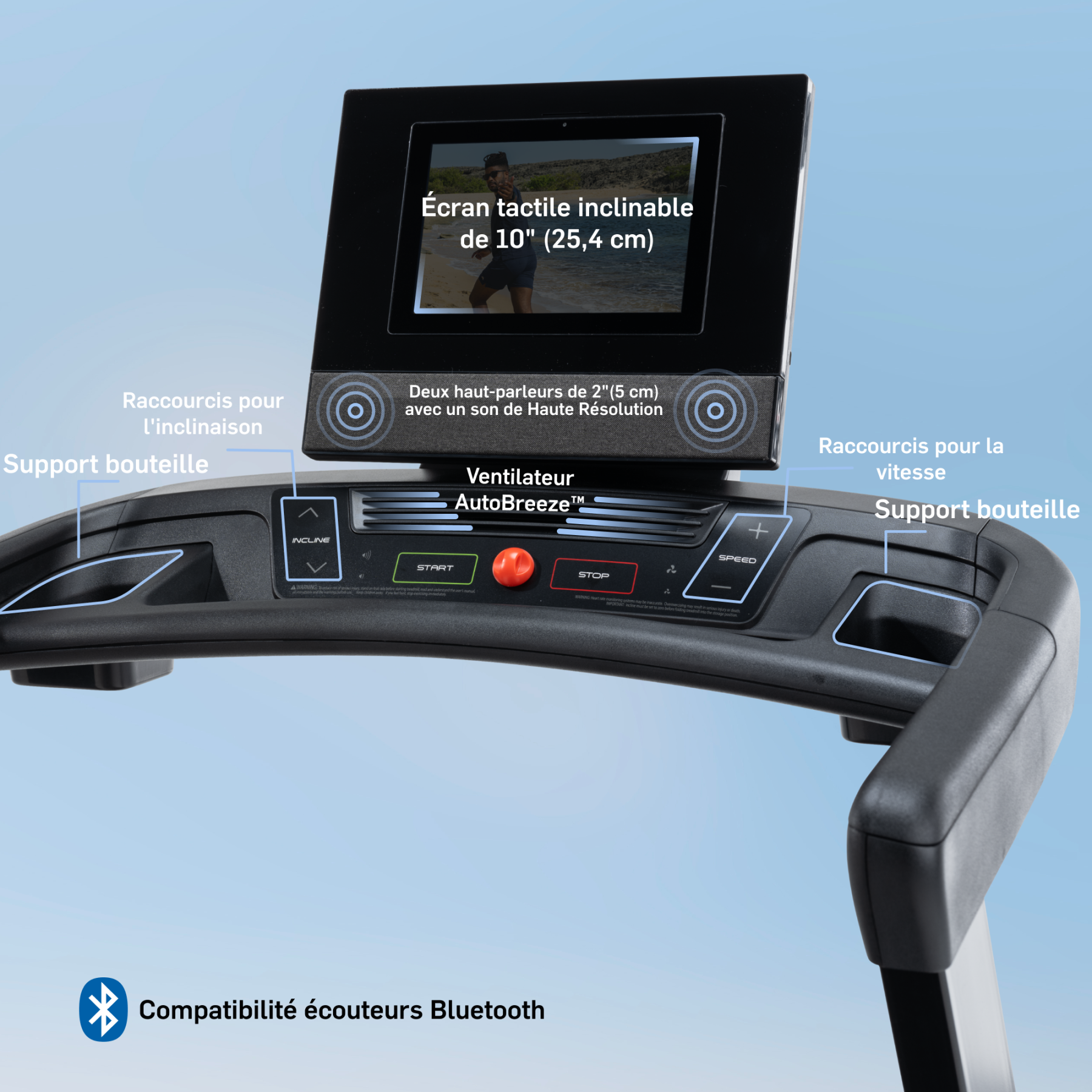 Das Laufband hat einen 10-Zoll-Touchscreen, Lautsprecher, Lüfter und Flaschenhalter.
