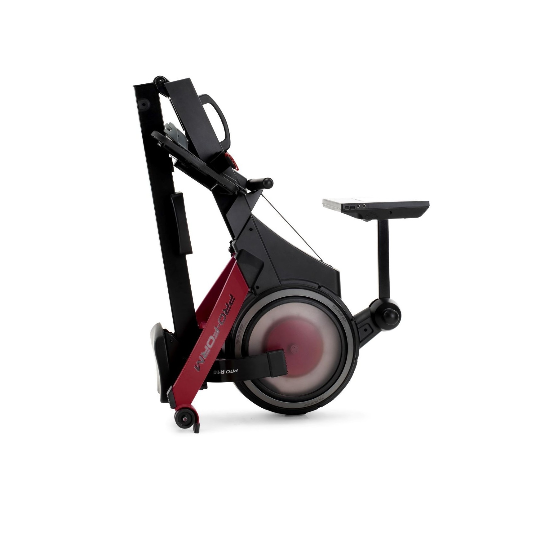 Ein schwarzes und rotes Heimtrainer-Gerät mit einem Sitz und einem Bildschirm.