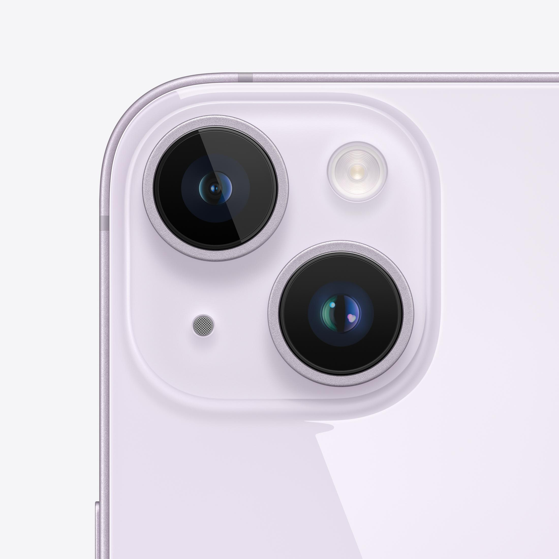 Zbliżenie fioletowego tyłu iPhone'a z dwoma obiektywami i lampą błyskową.