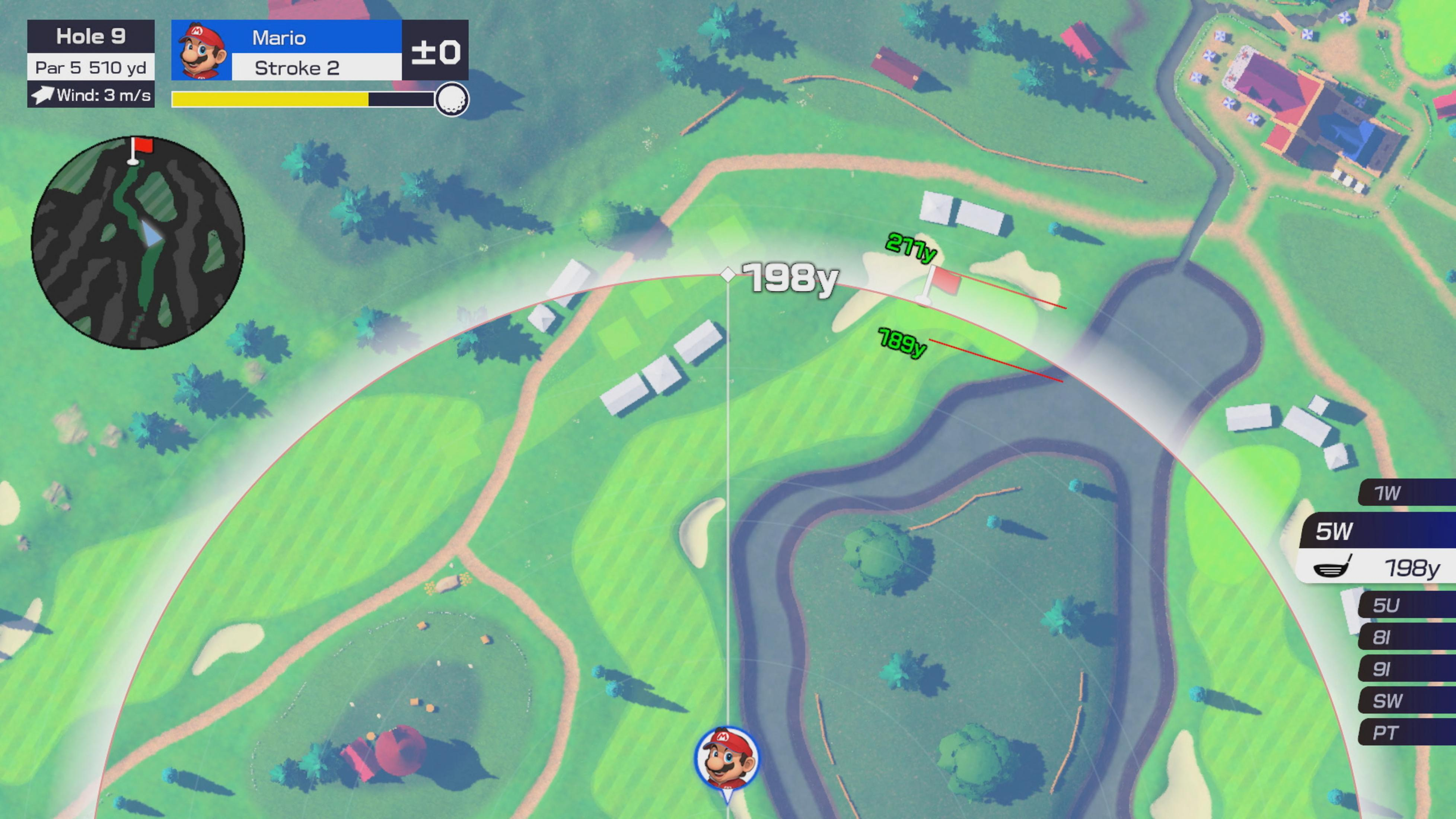 Mario Golf: Panoramica del gioco con Mario, Buco 9, bersaglio 198y e campo da golf.