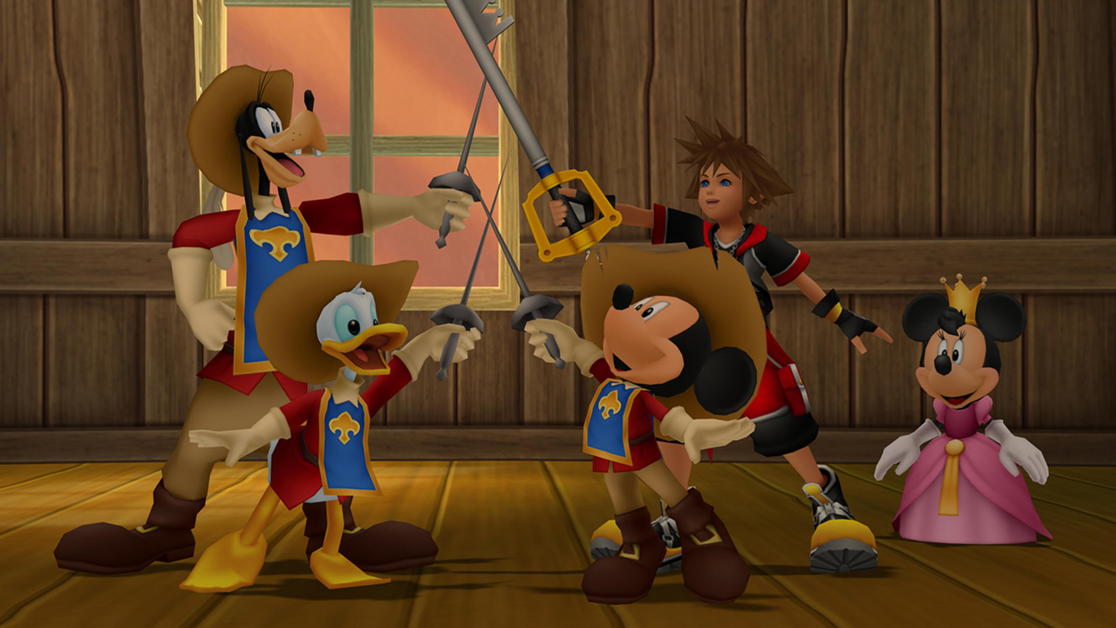 Sora, Pippo, Paperino e Paperino duellano; Minni indossa un vestito rosa.