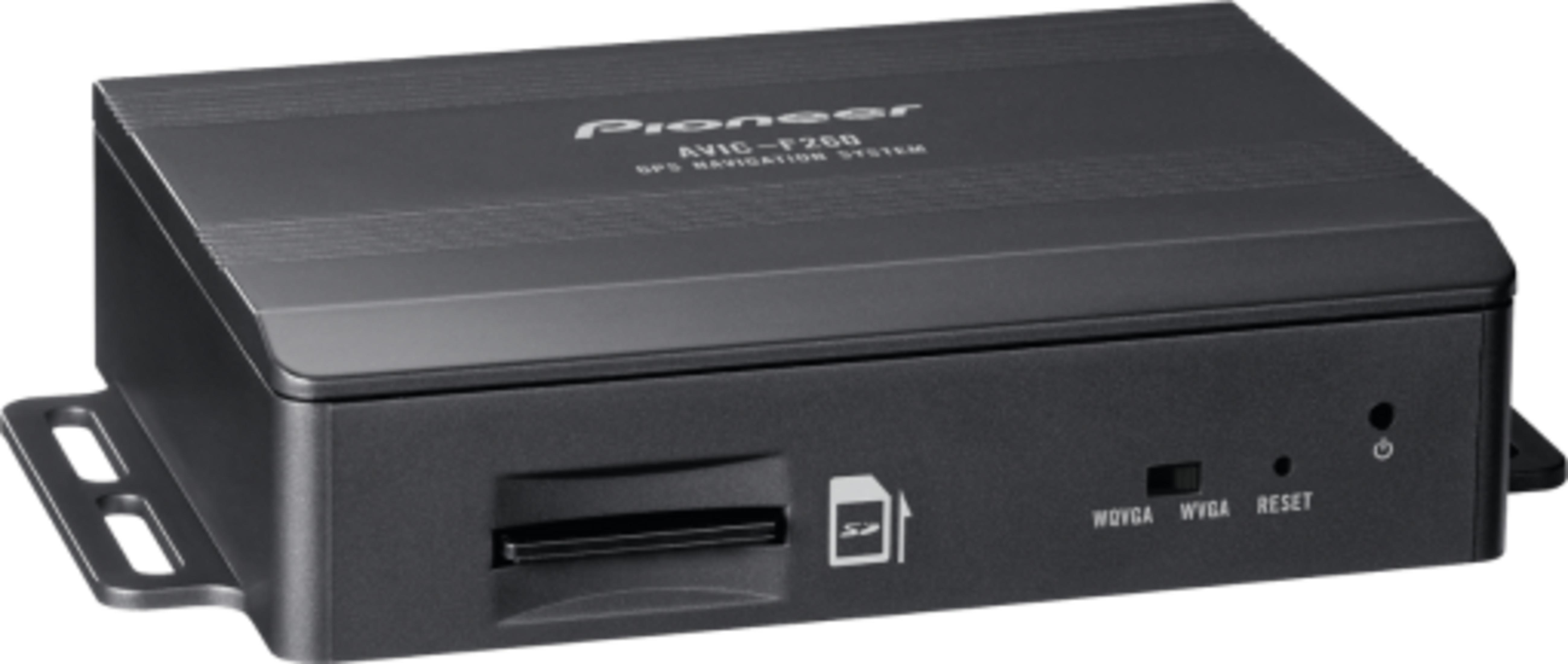 Ein schwarzes Pioneer AVIC-F260 GPS-Navigationssystem mit SD-Kartenslot und Reset-Taste.