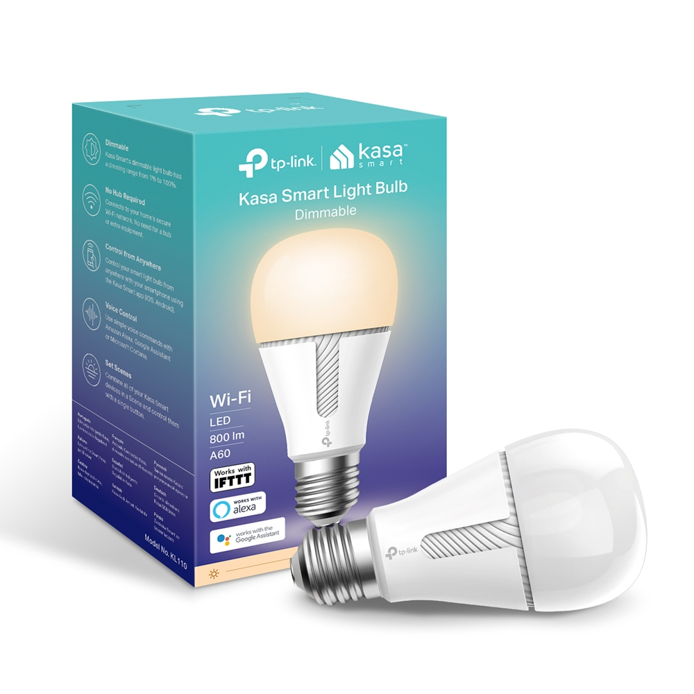 Lampadina LED smart TP-Link Kasa su confezione e un'unità separata.