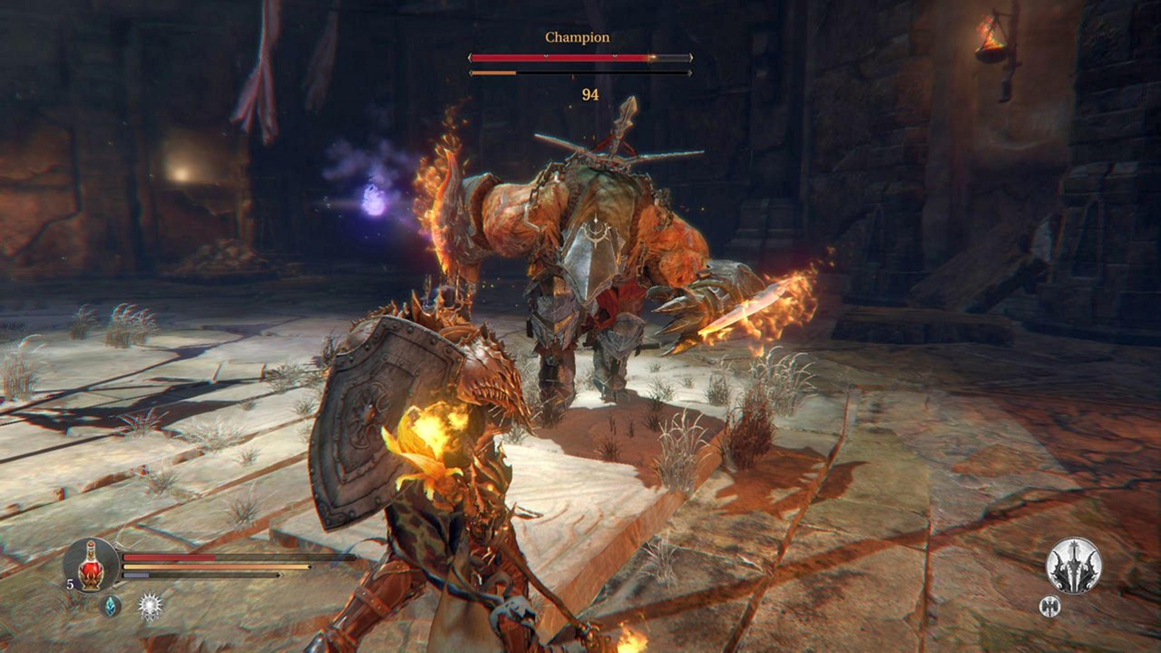 Ein Spieler mit einem Schild kämpft gegen einen großen, orangefarbenen Champion mit Flammen.