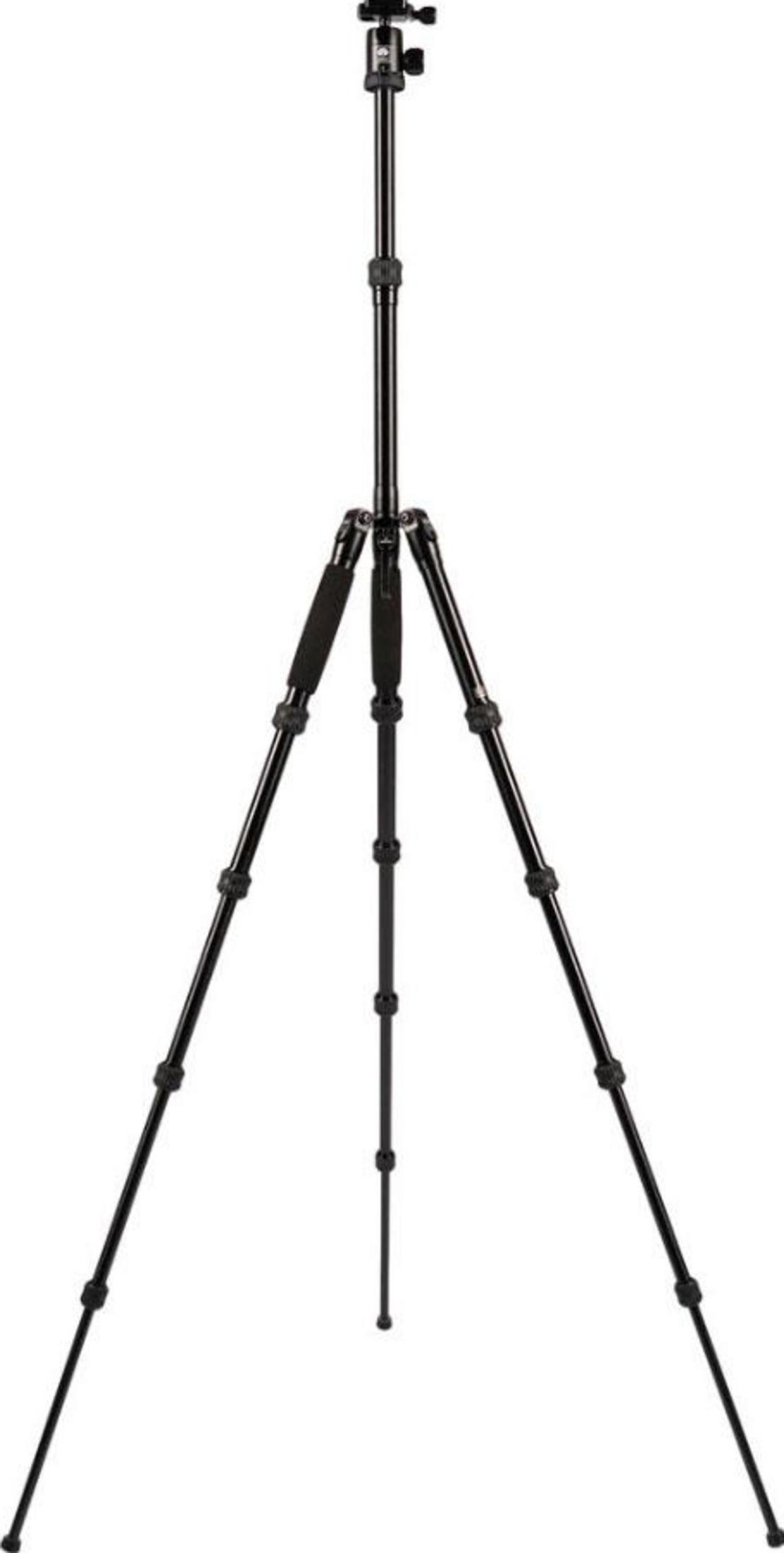 Un treppiede nero con colonna centrale e tre gambe estese, su sfondo bianco.