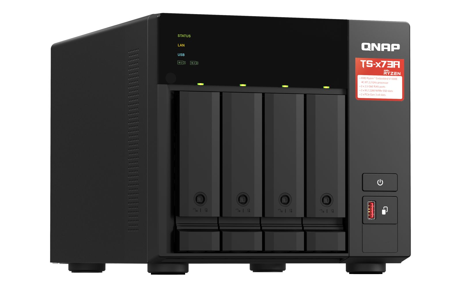 NAS QNAP nero con quattro alloggiamenti, luci di stato e adesivo Ryzen frontale.