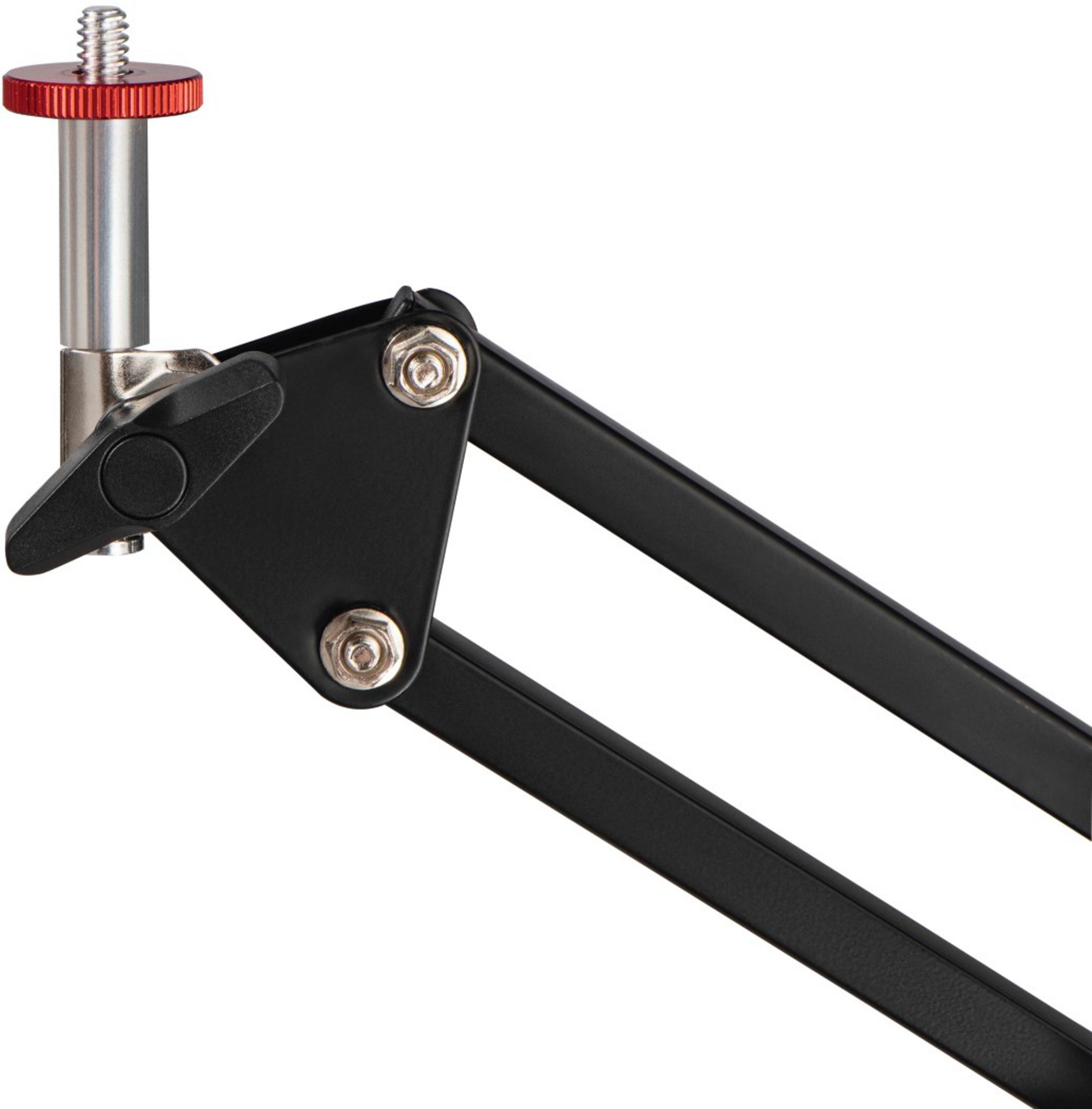 Nahaufnahme eines schwarzen Mikrofonarms mit rotem Knopf und silbernem Gewinde.
