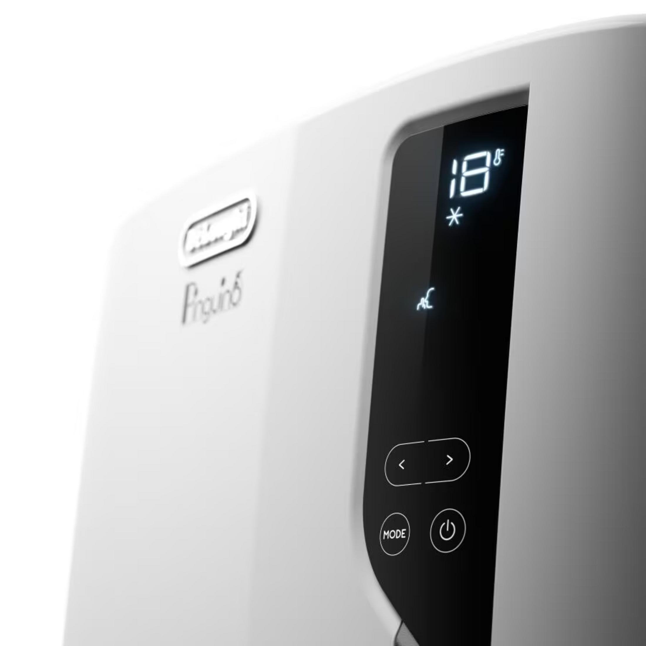 Un apparecchio bianco con display digitale di 18 gradi e pulsanti di controllo.