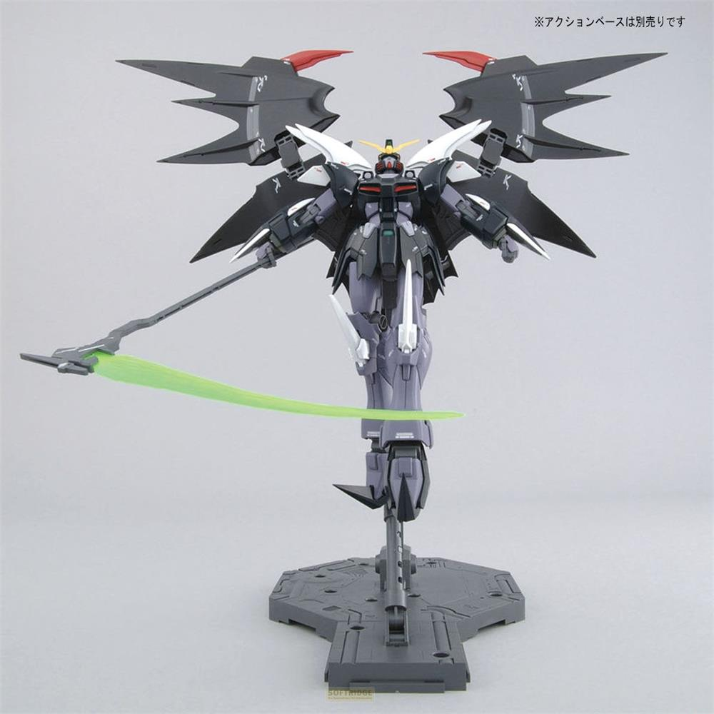 Dunkelgrauer Gundam-Roboter mit schwarzen Flügeln und einem grünen Lichtschwert.