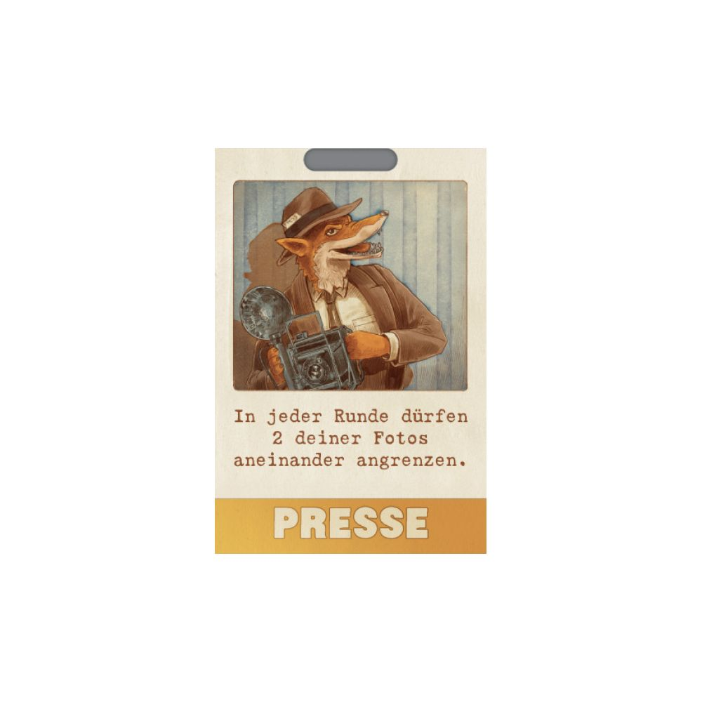 Ein Fuchs mit Hut und Kamera hält eine Pressekarte.