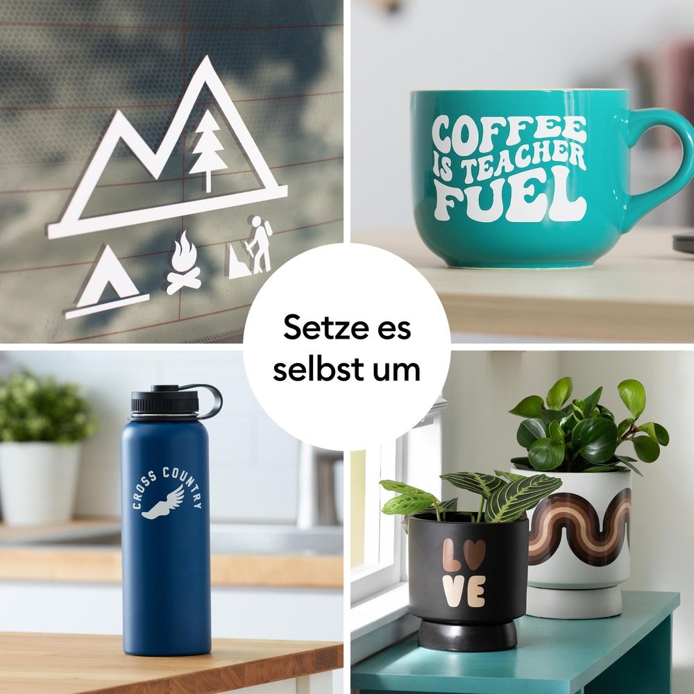 Collage mit Berg-Aufklebern, einer Tasse, Trinkflasche und Pflanzen in Töpfen.
