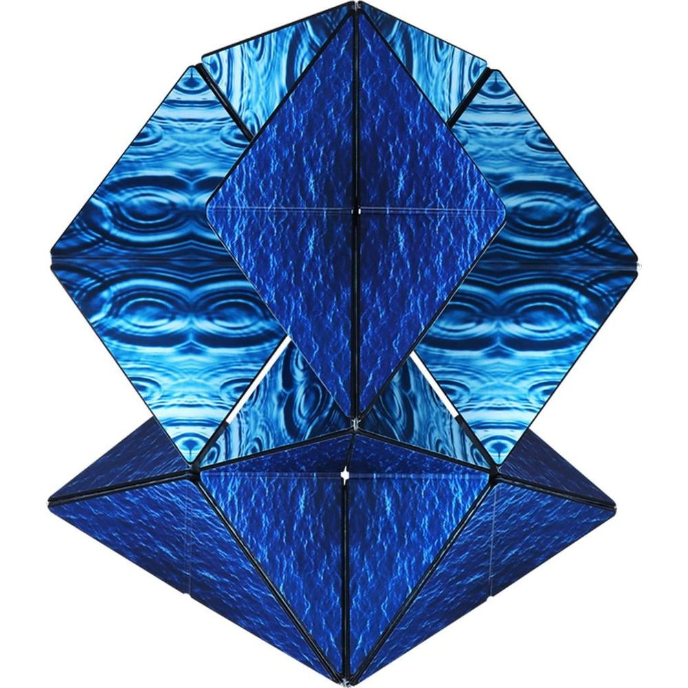Un oggetto blu simmetrico fatto di forme triangolari con motivo a onde.