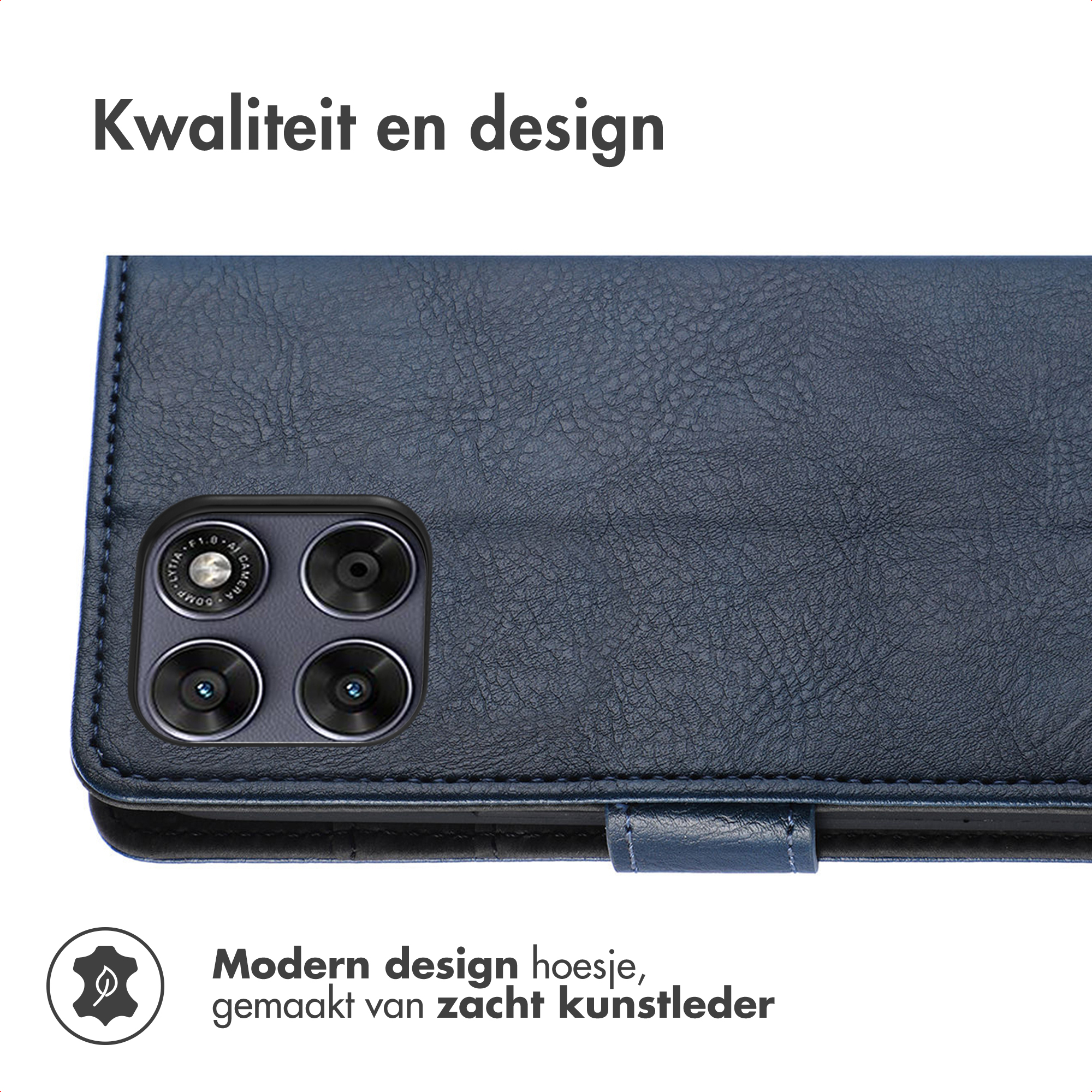 Donkerblauwe kunstleren telefoonhoes met vier camera's en tekst.