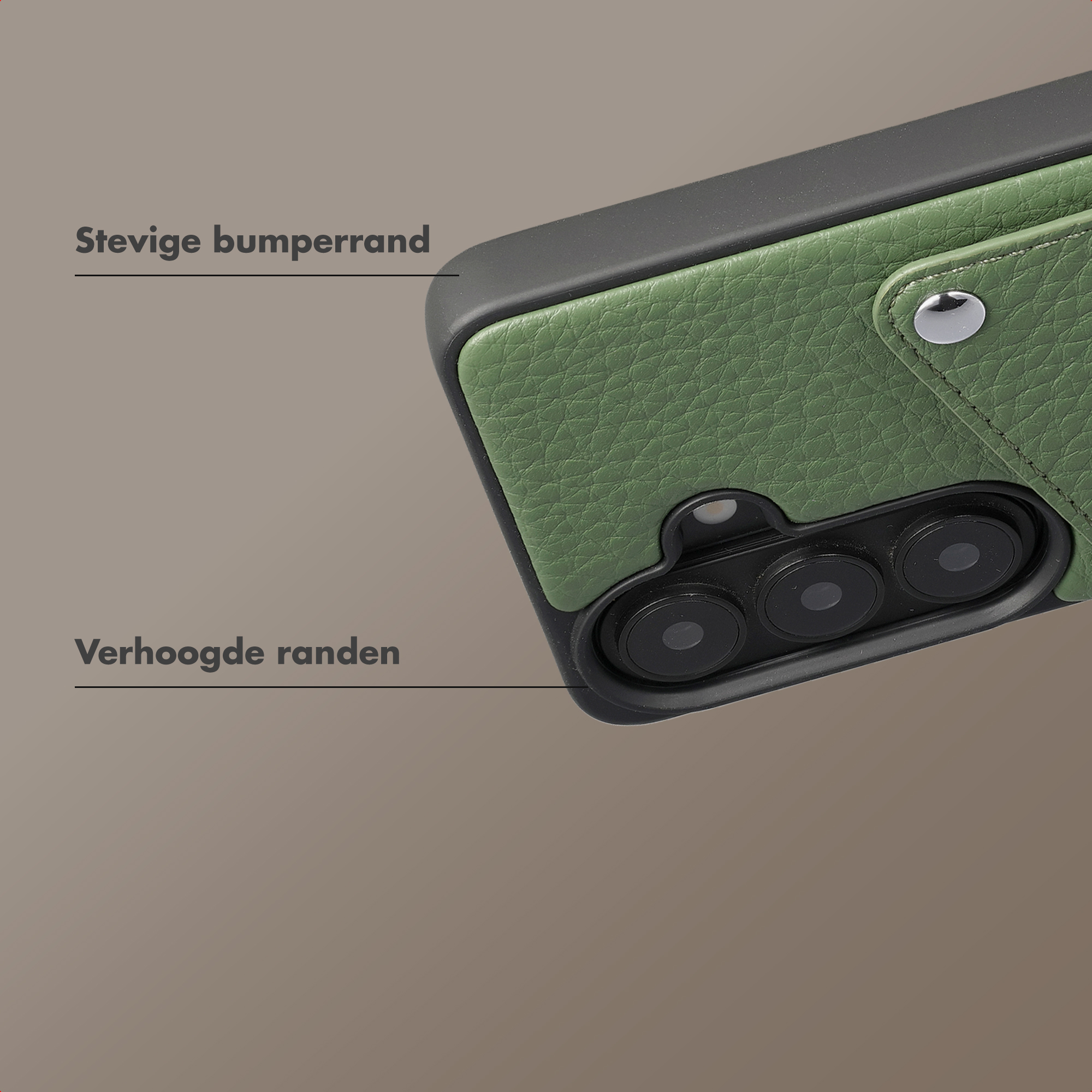 Groene telefoonhoes met cameramodule en tekstoverlays.