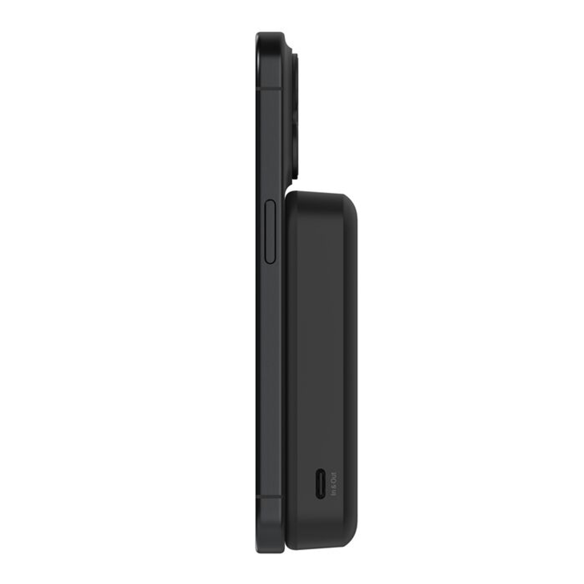 Zwarte smartphone met aangekoppelde zwarte powerbank op witte achtergrond.
