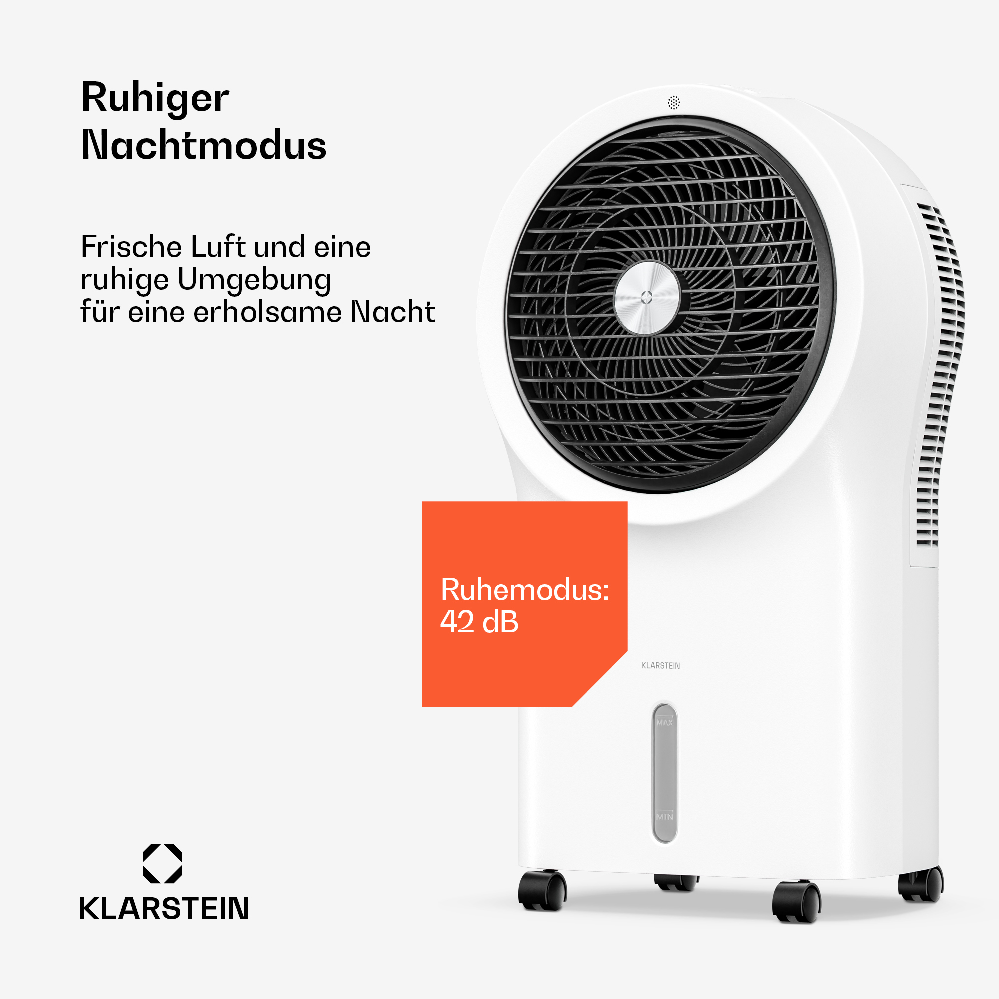Ein weißer Luftkühler mit schwarzem Lüftergitter und einem orangen Feld mit 42 dB.