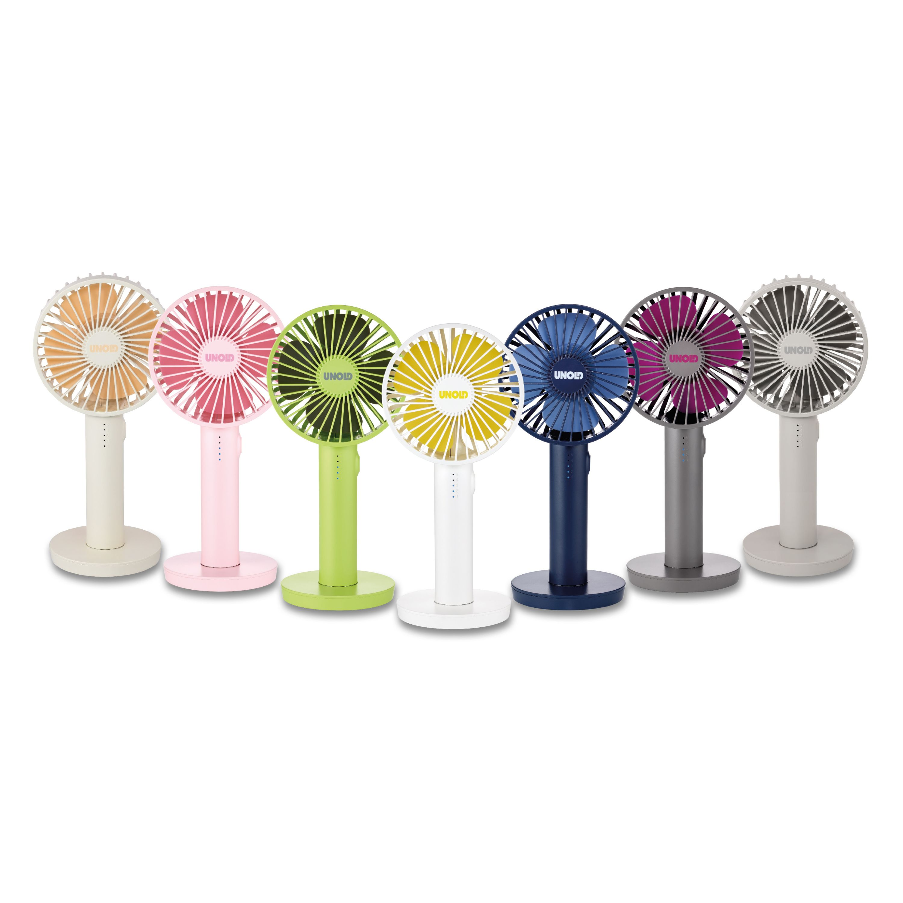 Sieben kleine Ventilatoren in verschiedenen Farben stehen nebeneinander.