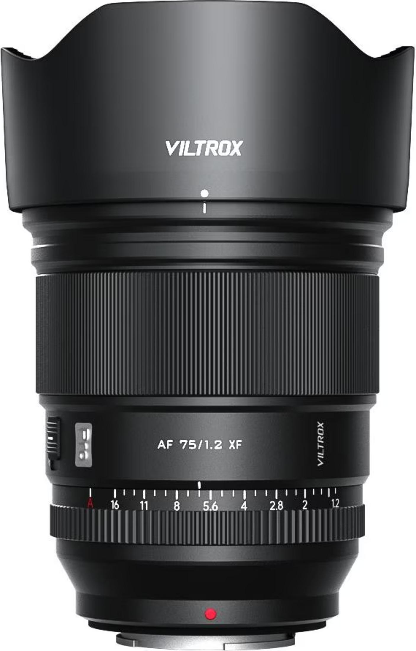 Un obiettivo Viltrox AF 75/1.2 XF nero con paraluce e marcature diaframma.