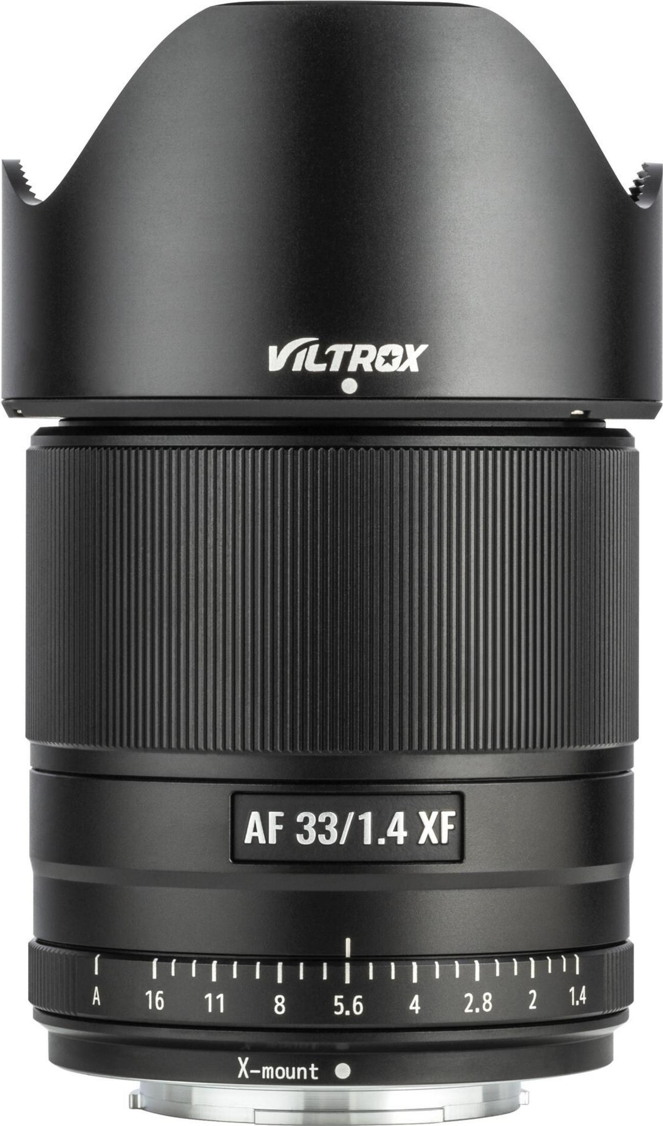 Zwarte Viltrox lens met diafragma- en scherpstelringen. AF 33/1.4 XF.