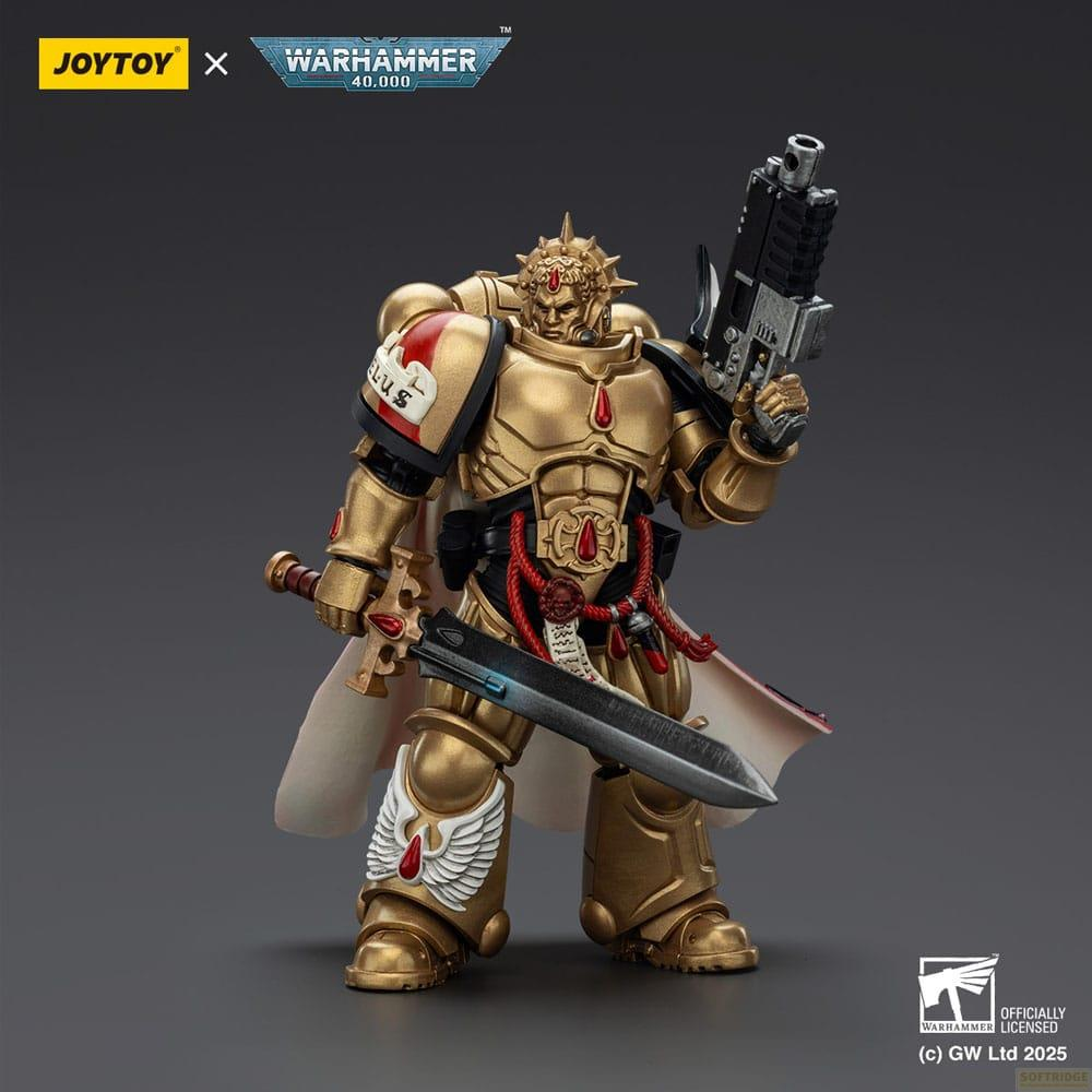 Złota figurka Warhammer 40k z mieczem i pistoletem.
