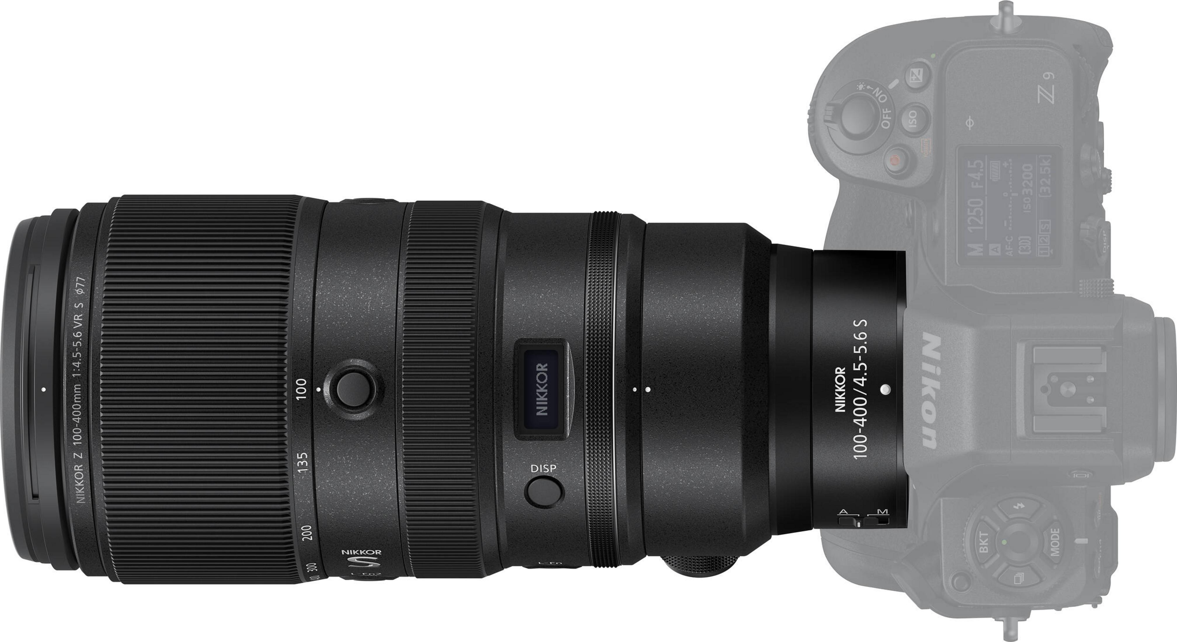 Un teleobjetivo Nikon negro está acoplado a una cámara Nikon Z9. Se aprecian detalles.
