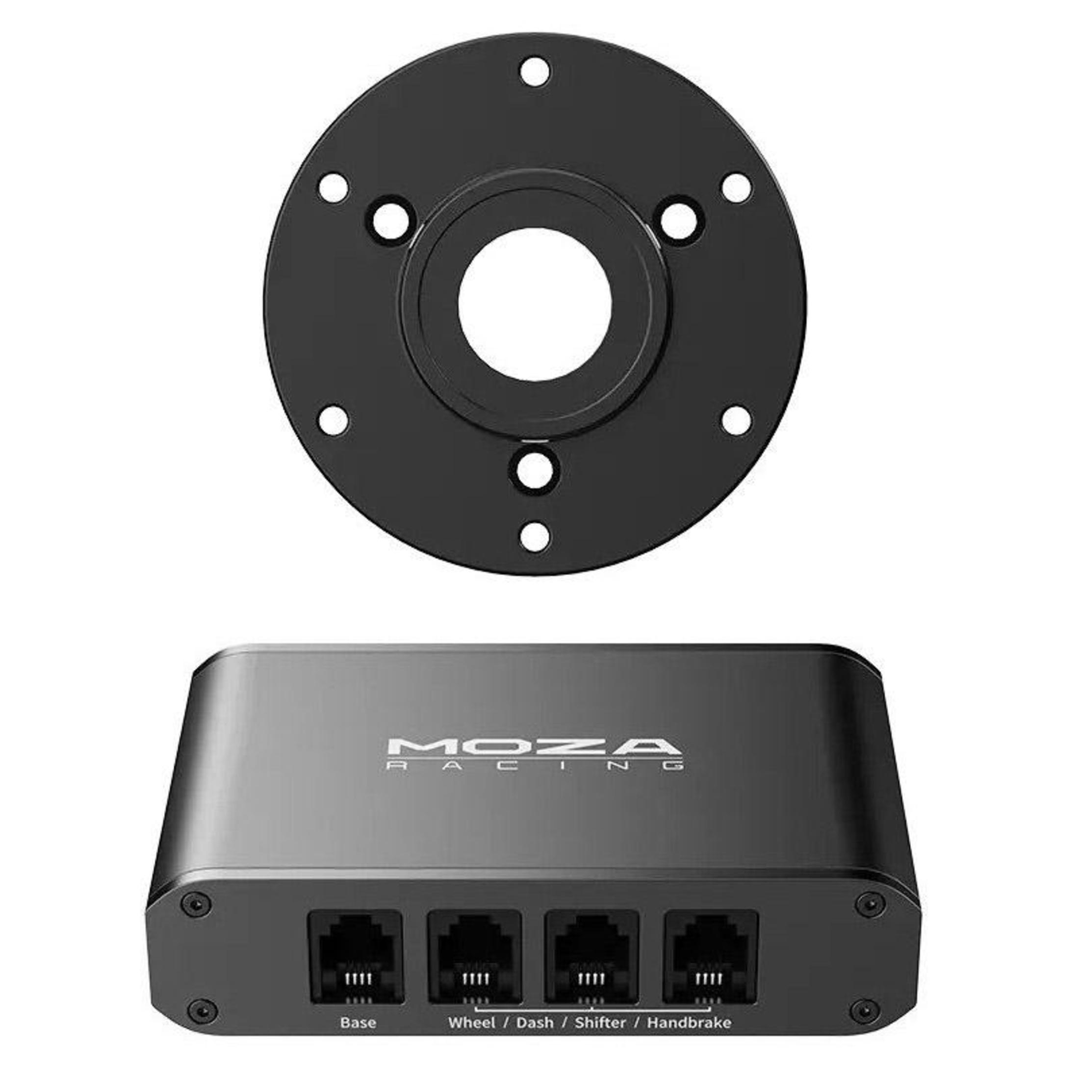 Schwarzer Steuerungs-Hub und eine schwarze Adapterplatte mit Löchern.