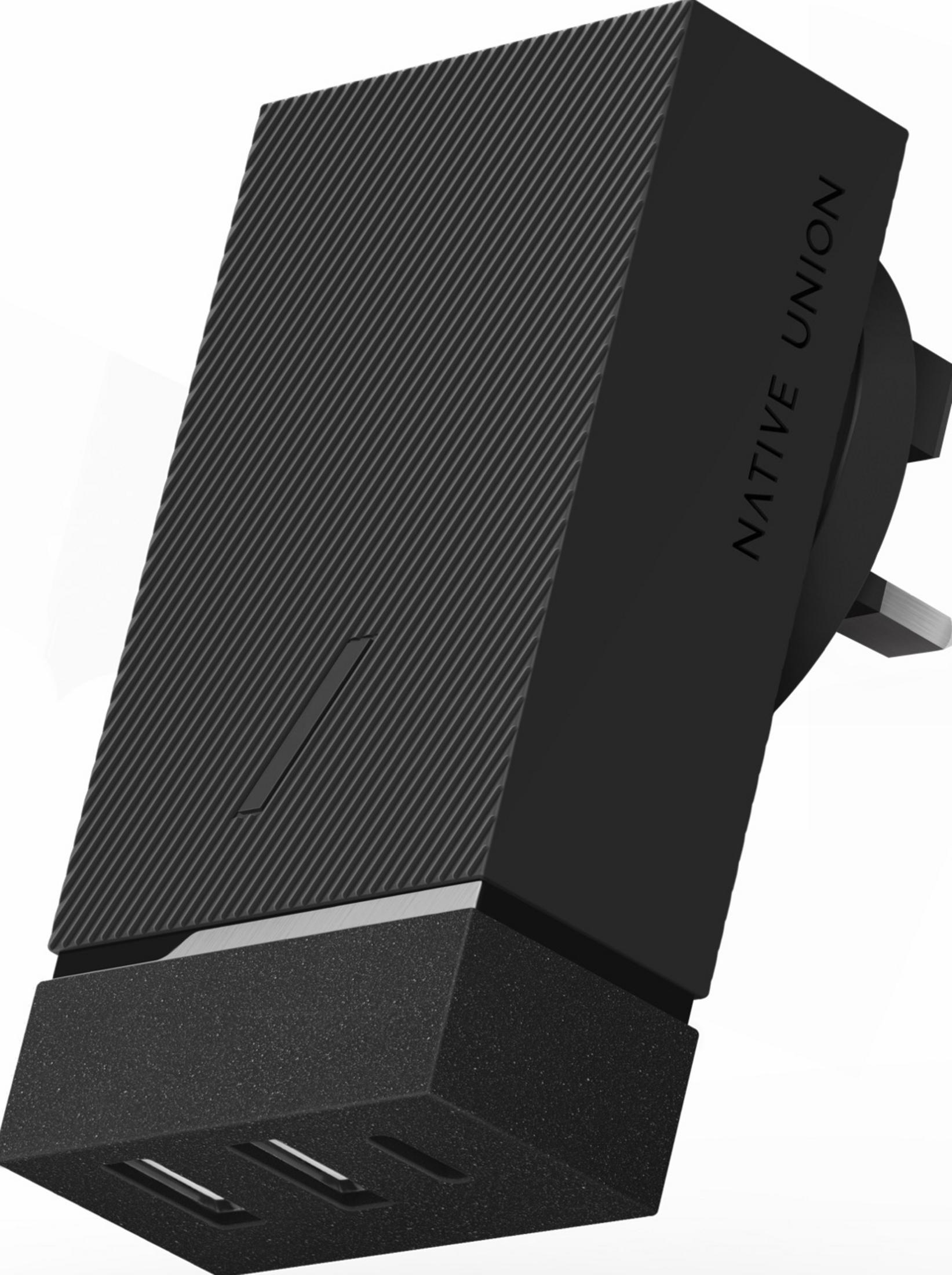 Adattatore USB nero con motivo a coste e due porte USB.